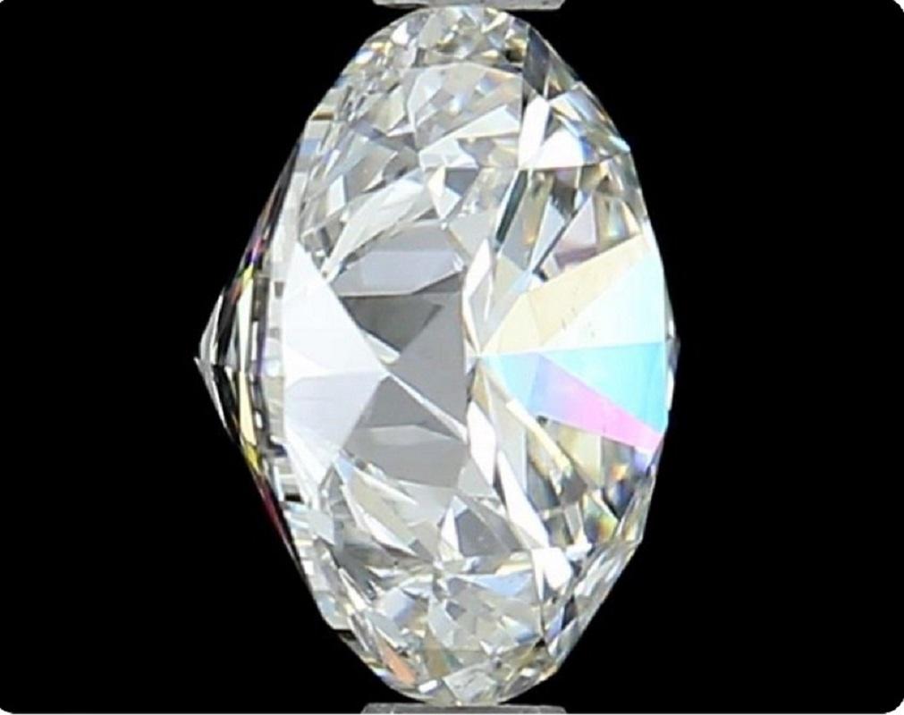 Natural round brilliant diamond in a 0.30 carat F SI2 graded by GIA Laboratory with beautiful cut and shine. This diamond comes with a GIA Certificate and laser inscription number.

GIA: 1449029125

SKU: DSPV-155721-17