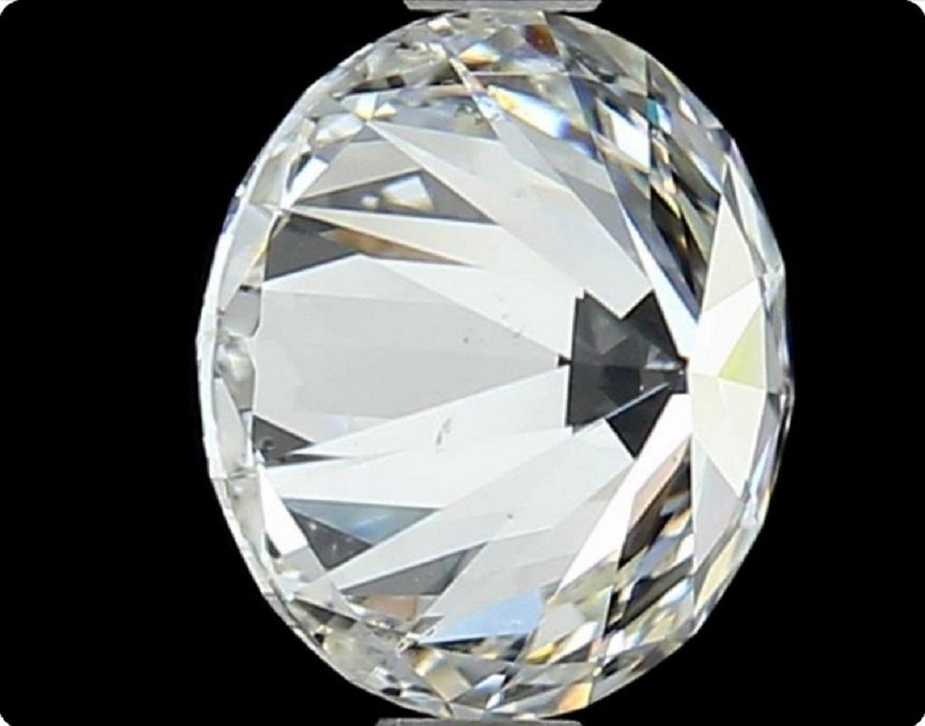 Natural Round Brilliant Diamond in 0.30 Carat F SI2, GIA Certificate In New Condition For Sale In רמת גן, IL