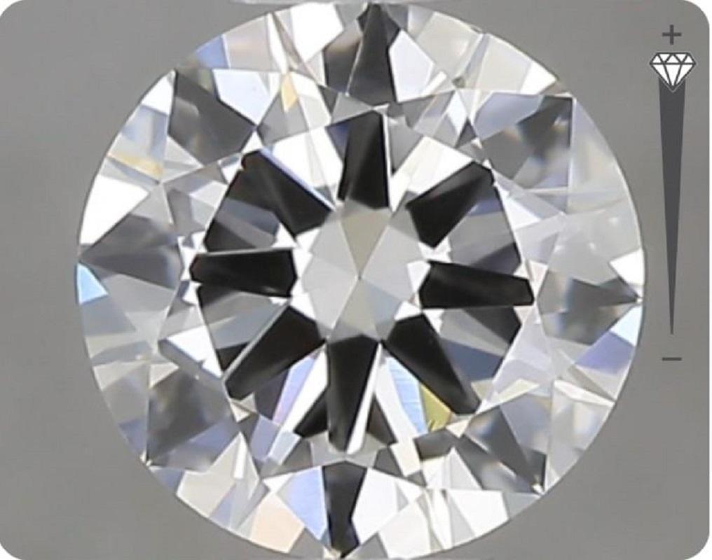 Natural Round Brilliant Diamond in a 1.00 Carat G VS1, GIA Certificate In New Condition For Sale In רמת גן, IL