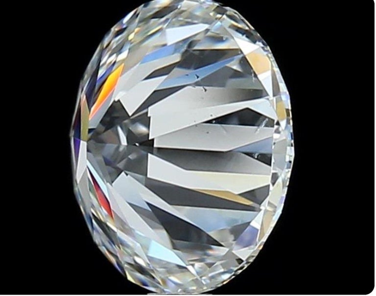 Natural Round Brilliant Diamond in a 1 00 Carat G VS2 EGL Certificate