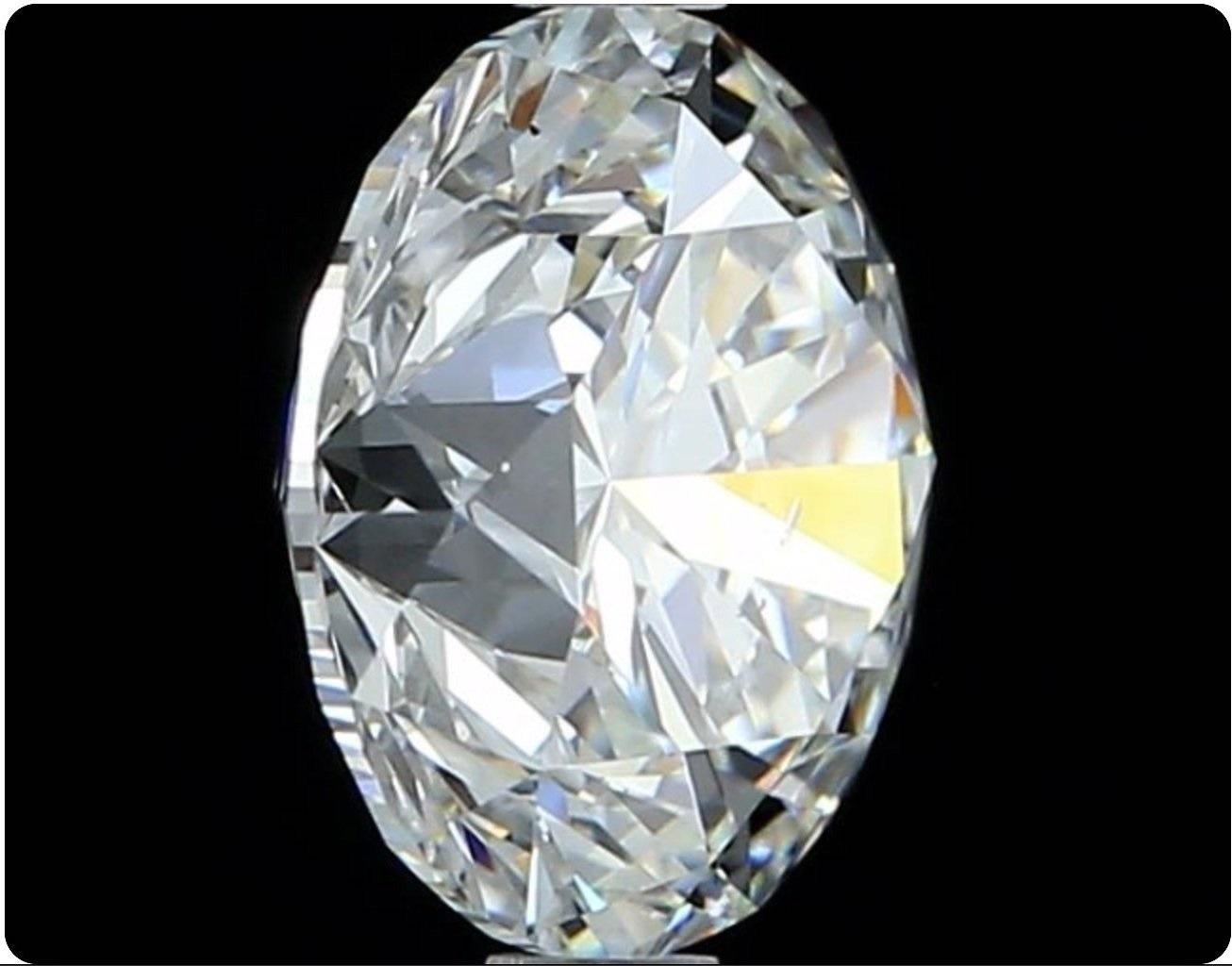 Round Cut Natural Round Brilliant Diamond in a 1.00 Carat G VS2, EGL Certificate For Sale
