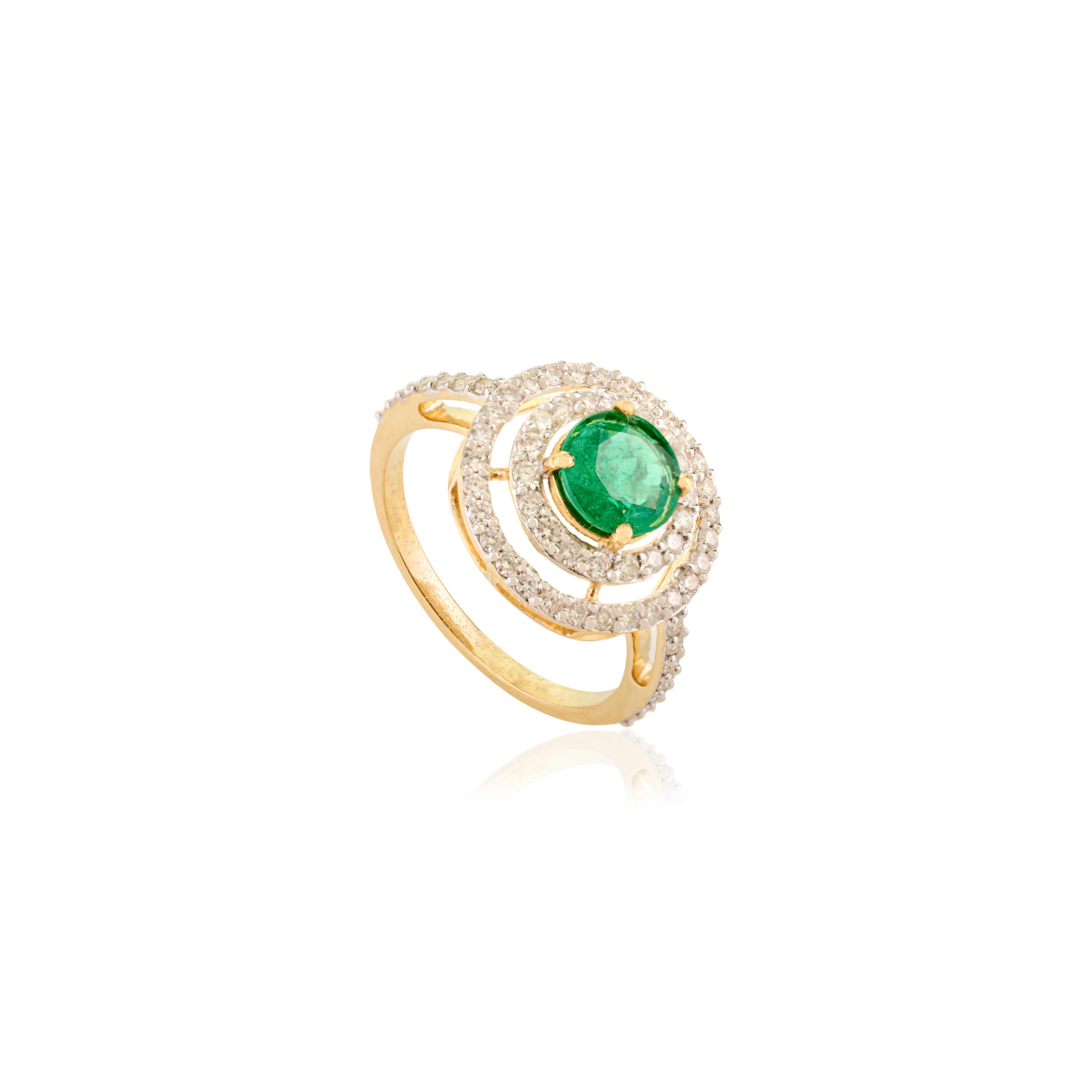 For Sale:  Natural Round Cut Emerald and Double Halo Diamond Wedding Ring in 18k Gold 3