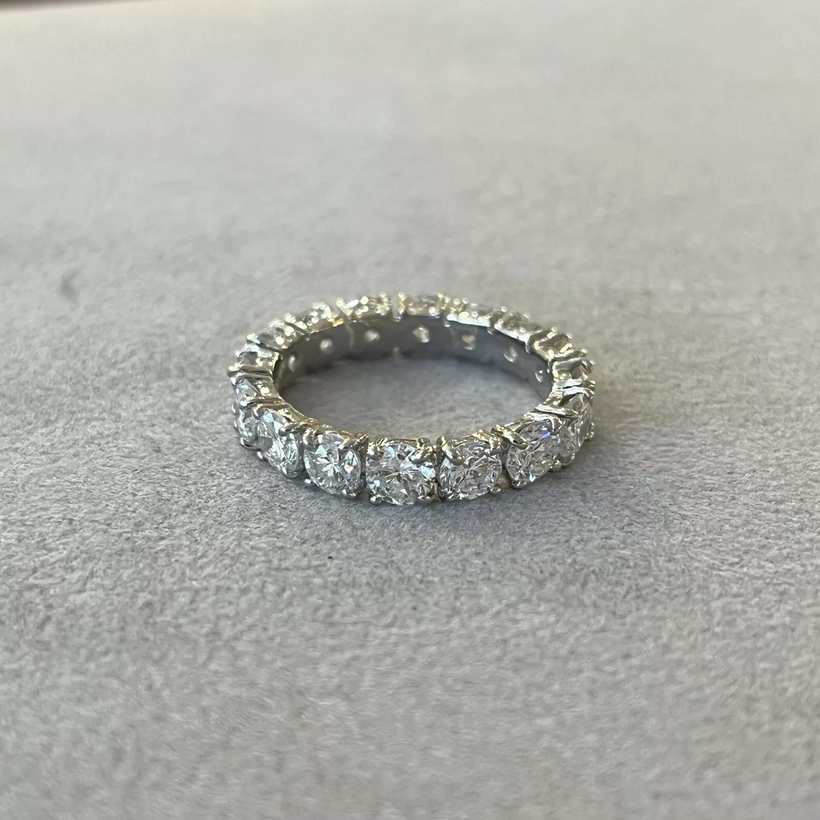 Taille ronde Bague d'éternité en platine avec diamant rond naturel de 3,37 carats, taille 6 en vente