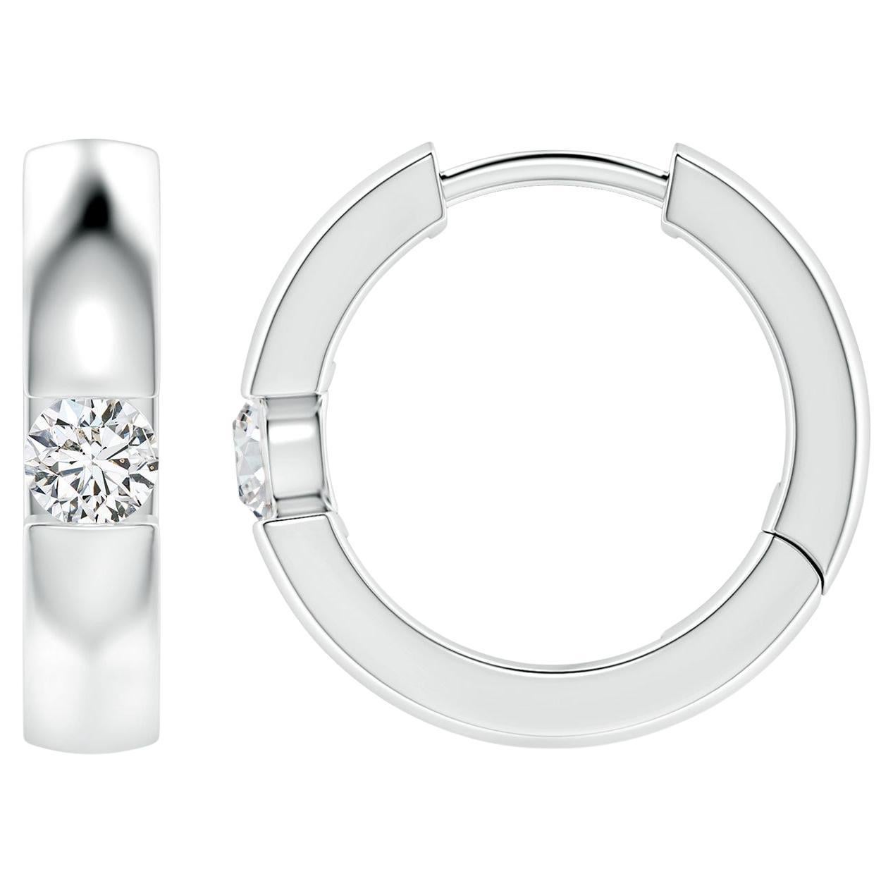 ANGARA, boucles d'oreilles créoles en or blanc 14 carats avec diamants ronds naturels 0,15 carat en vente