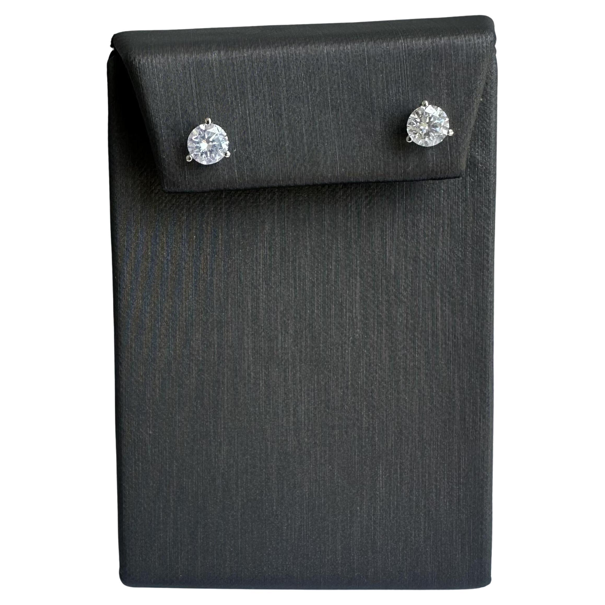 Borchie con diamanti tondi naturali in oro bianco 14kt - 1,54ctw, valutate, nuove in vendita