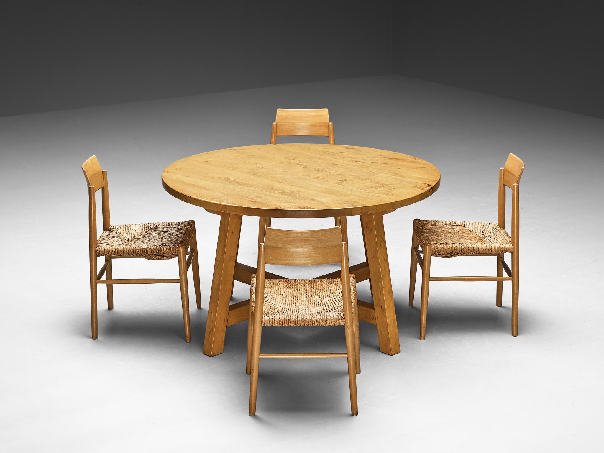 Natural Round Dining Table in Elm with French Set of Four Dining Chairs  In Good Condition For Sale In Waalwijk, NL