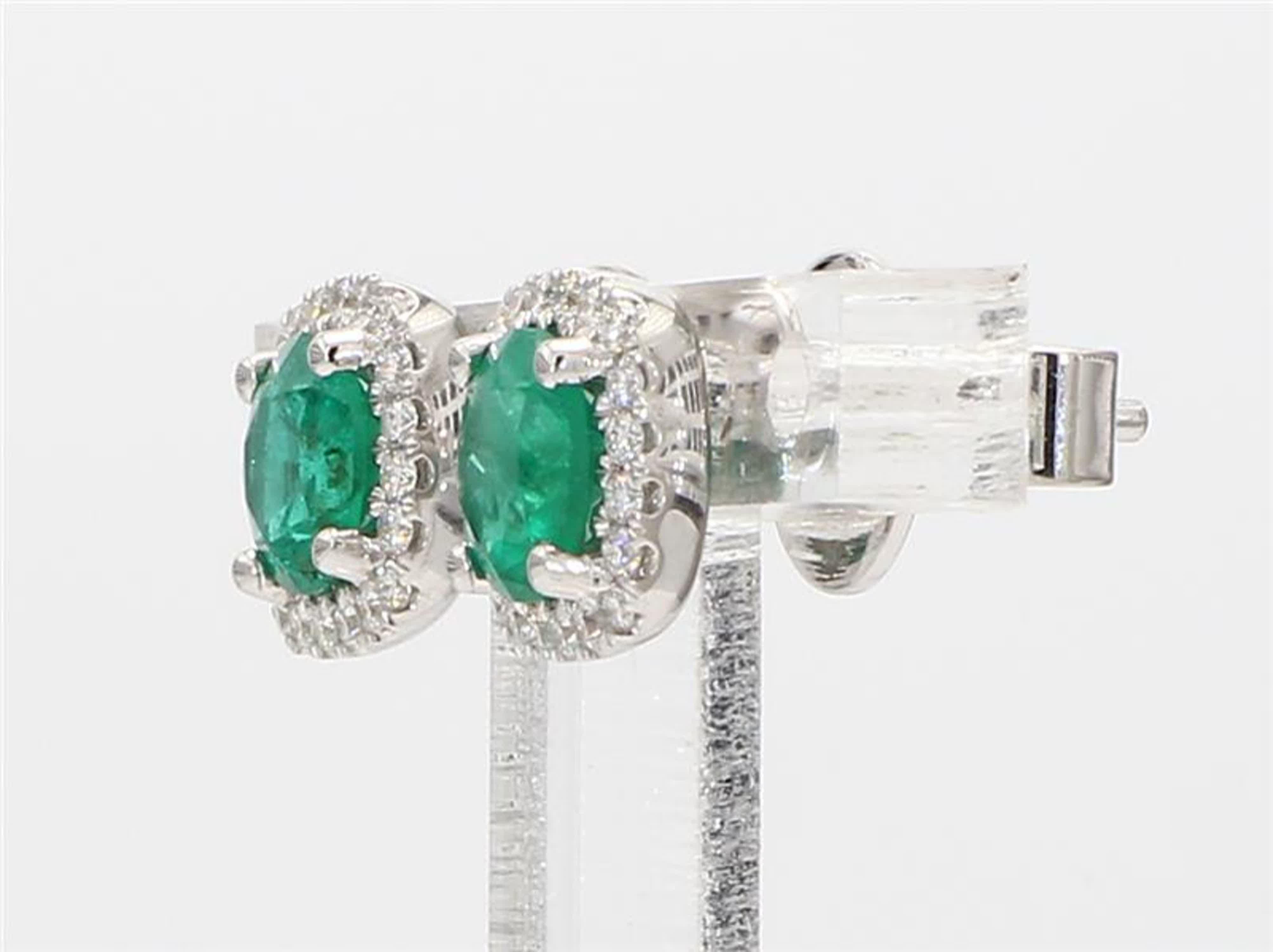 Contemporary Natural Round Emerald and White Diamond 1.19 Carat TW White Gold Stud Earrings For Sale