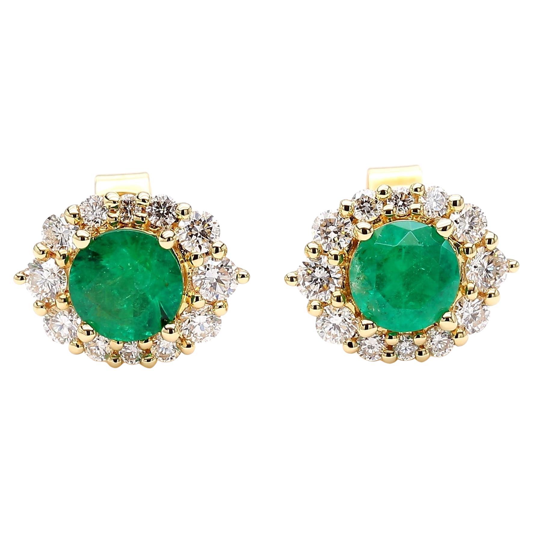 Natural Round Emerald and White Diamond 1.62 Carat TW Gold Stud Earrings For Sale