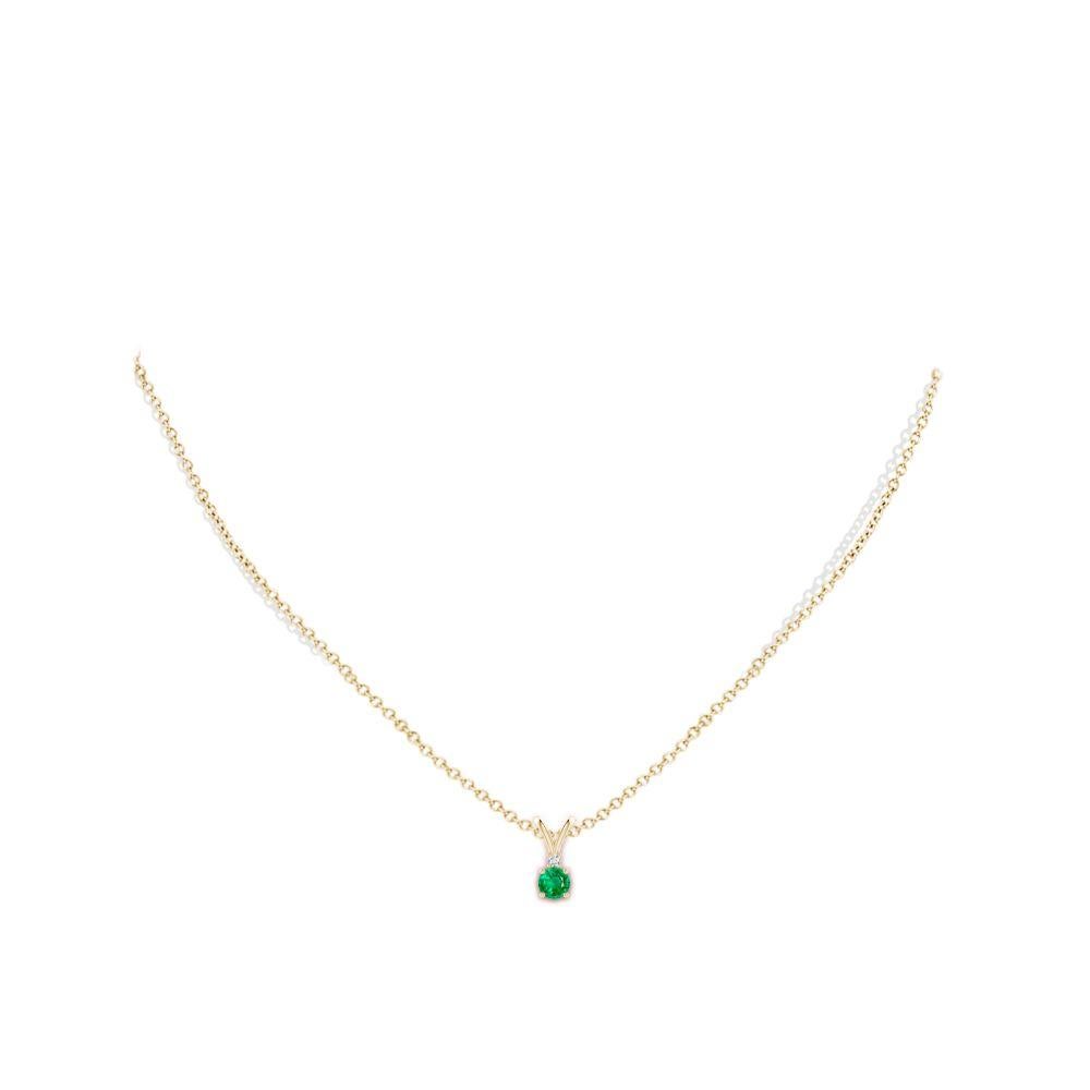 Round Cut Natural Round 0.24ct Emerald Solitaire Pendant with Diamond in 14K Yellow Gold For Sale