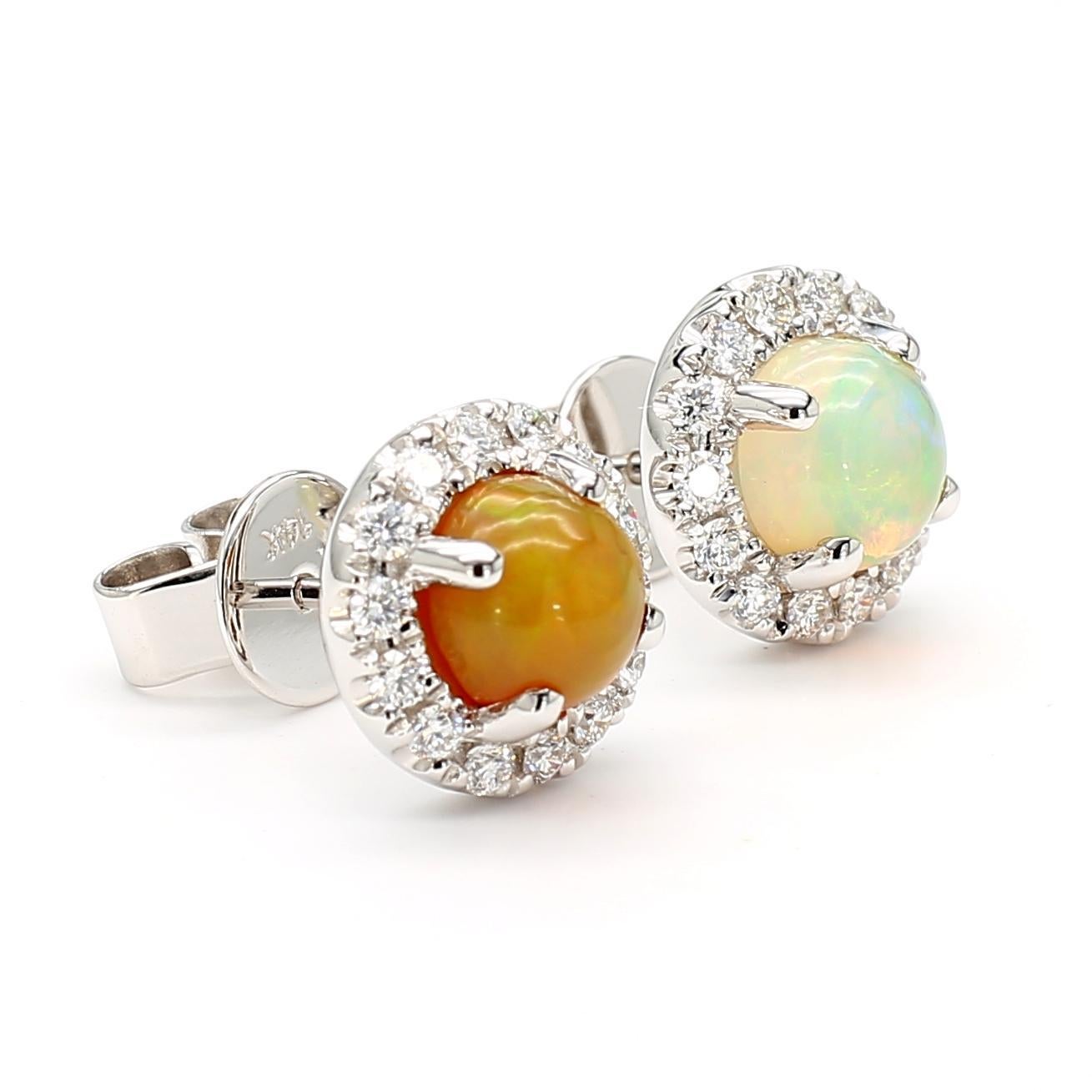 Contemporaneo Natural Round Opal and White Diamond 1.86 Carat TW White Gold Stud Earrings in vendita
