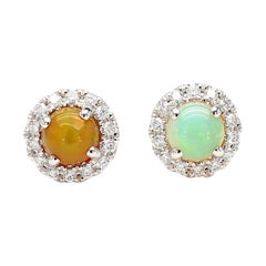 Natürlicher runder Opal und weißer Diamant 1,86 Karat TW Weißgold-Ohrstecker