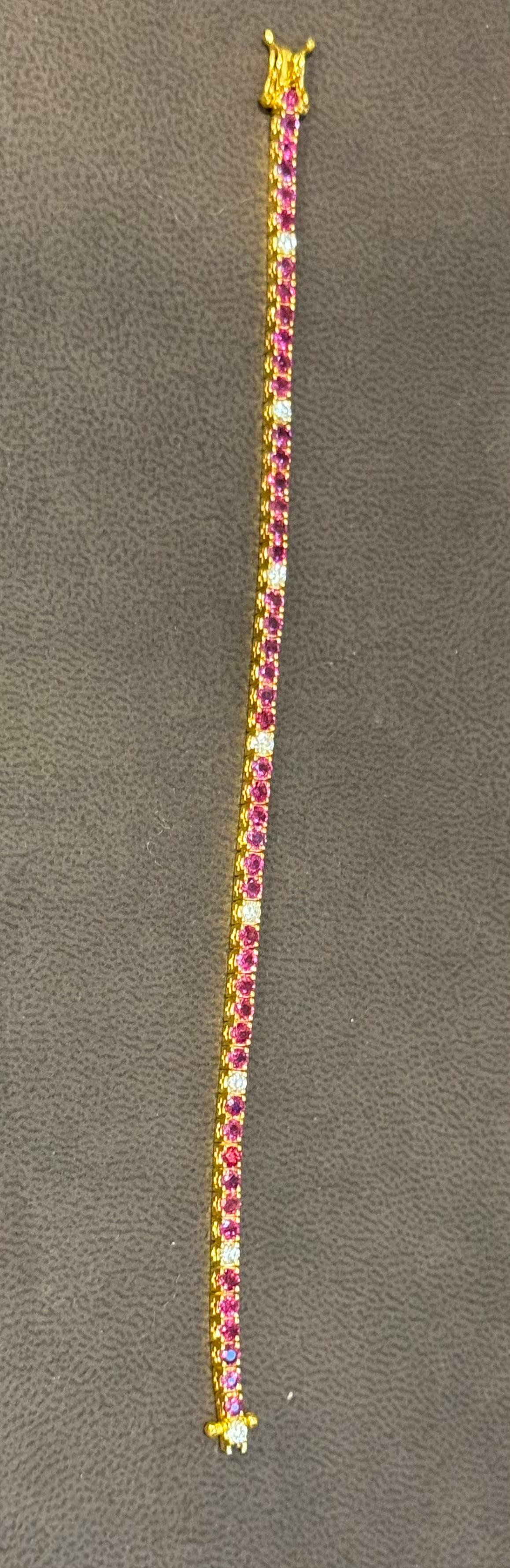 Brazalete de tenis de oro amarillo de 14 quilates con rubí redondo natural y diamantes 6,75 pulgadas en venta 4