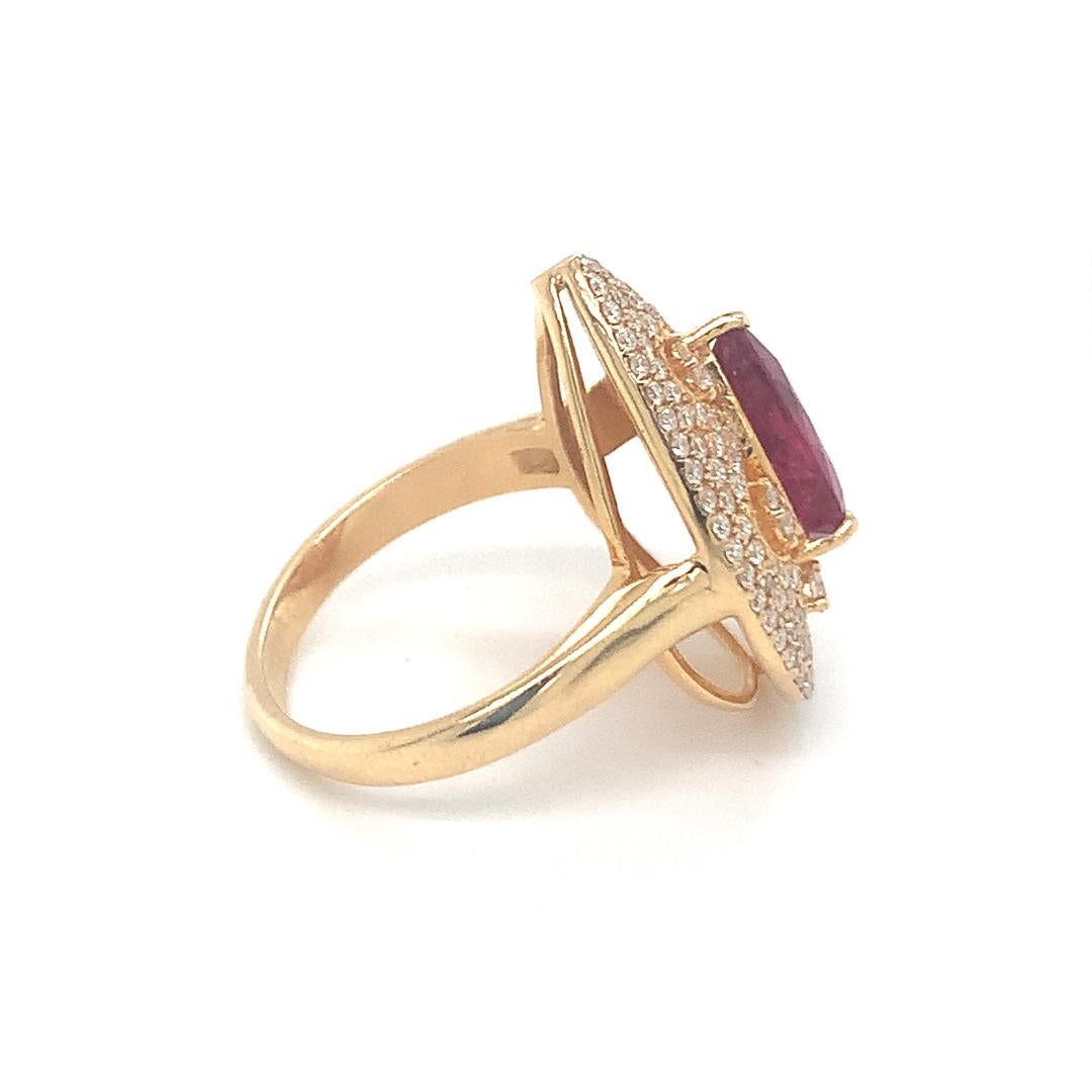 Natural Rubelite and Diamond ring in gold For Sale 3