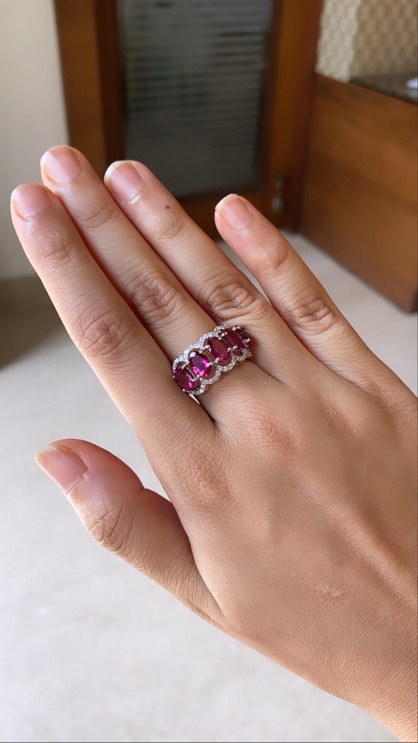 Natural Rubellite Band Ring Set in 18 Karat Gold with Diamonds In New Condition In Hong Kong, HK