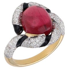 Anello con diamante di rubellite naturale in oro 18 carati