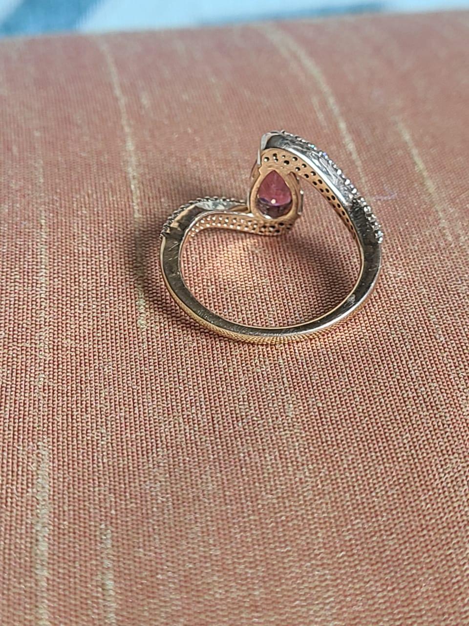 Pear Cut Natural Rubellite & Diamonds Engagement/ Bridal Ring Set in 18K Rose Gold For Sale