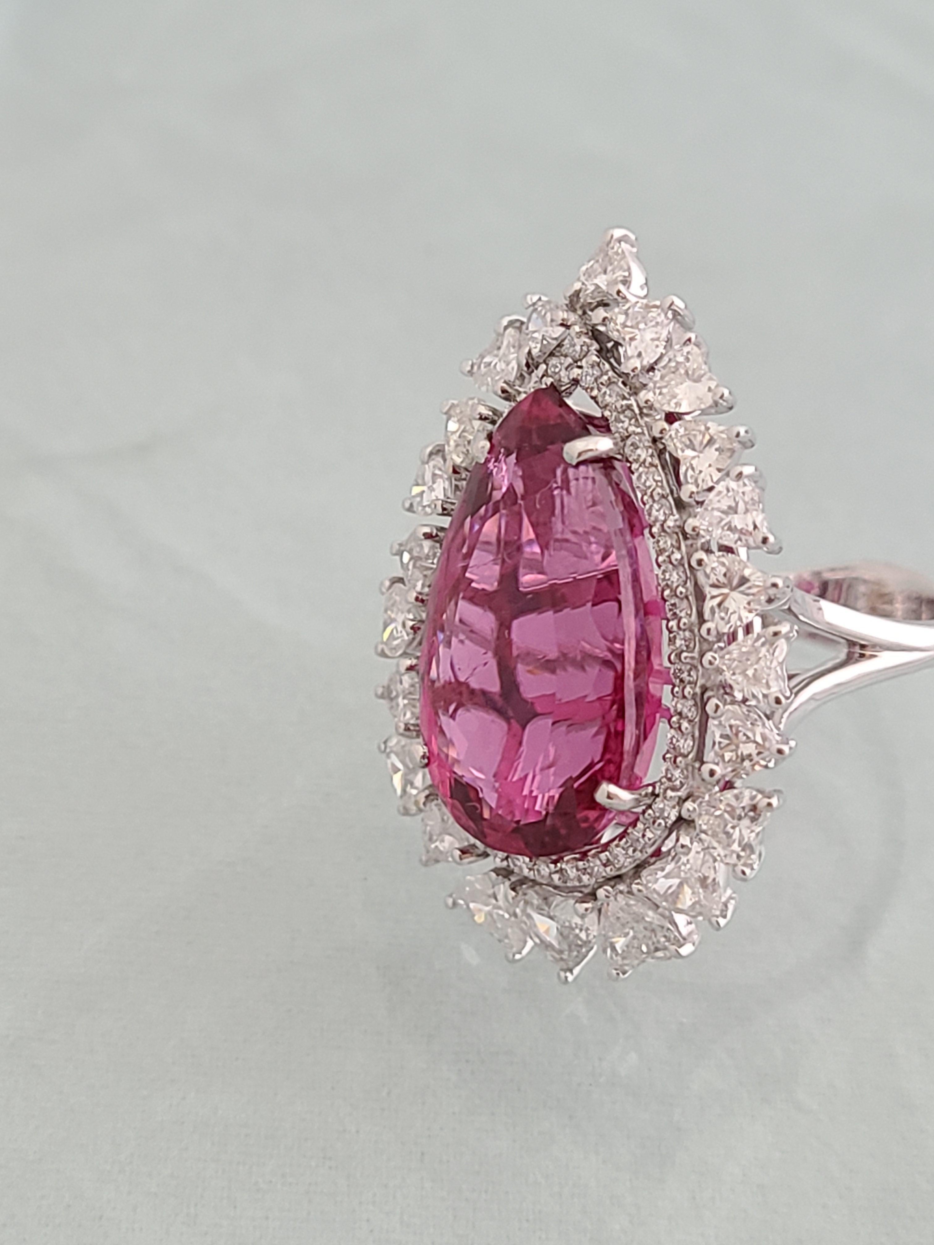Natural Rubellite Pear Cut Ring in 18 Karat White Gold with Heart Shape Diamonds In New Condition In Hong Kong, HK