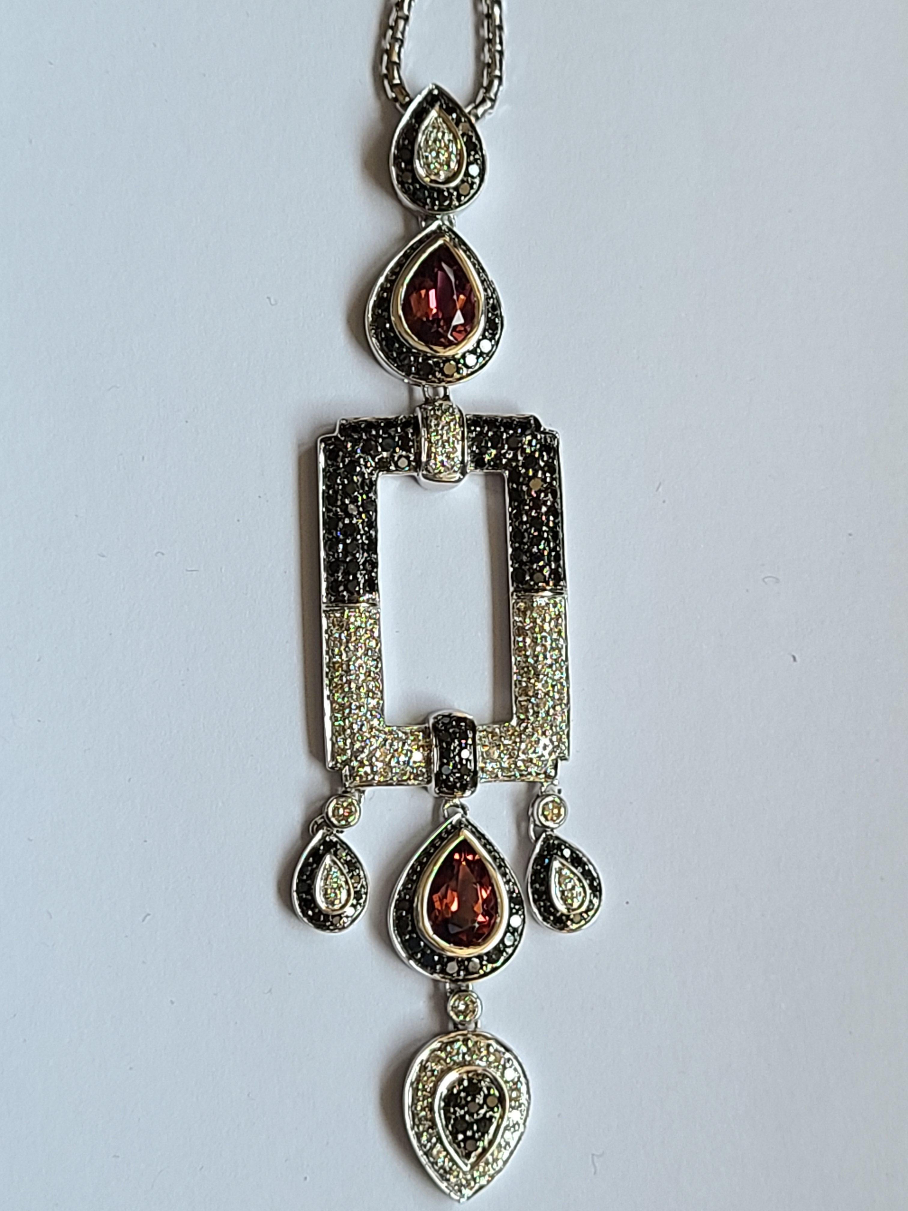 Natural Rubellite Pendant Set in 18 Karat Gold with Diamonds For Sale 1