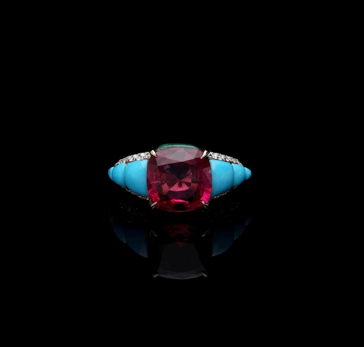 Natürlicher Rubellit-Türkis-Malachit-Diamant-Ring aus 18 Karat Gold (Gemischter Schliff) im Angebot