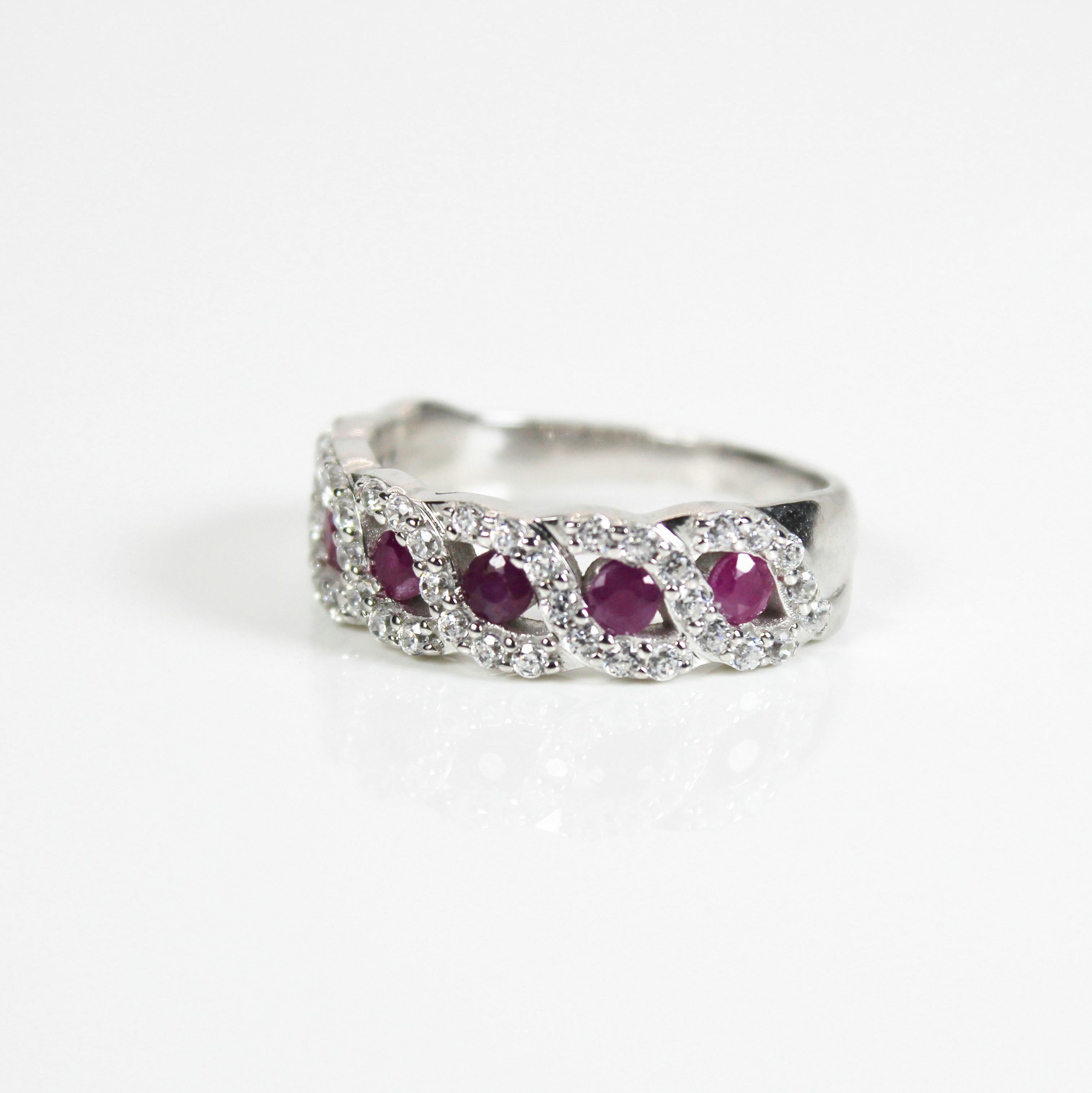 Round Cut Natural Rubies Classic Ring For Sale