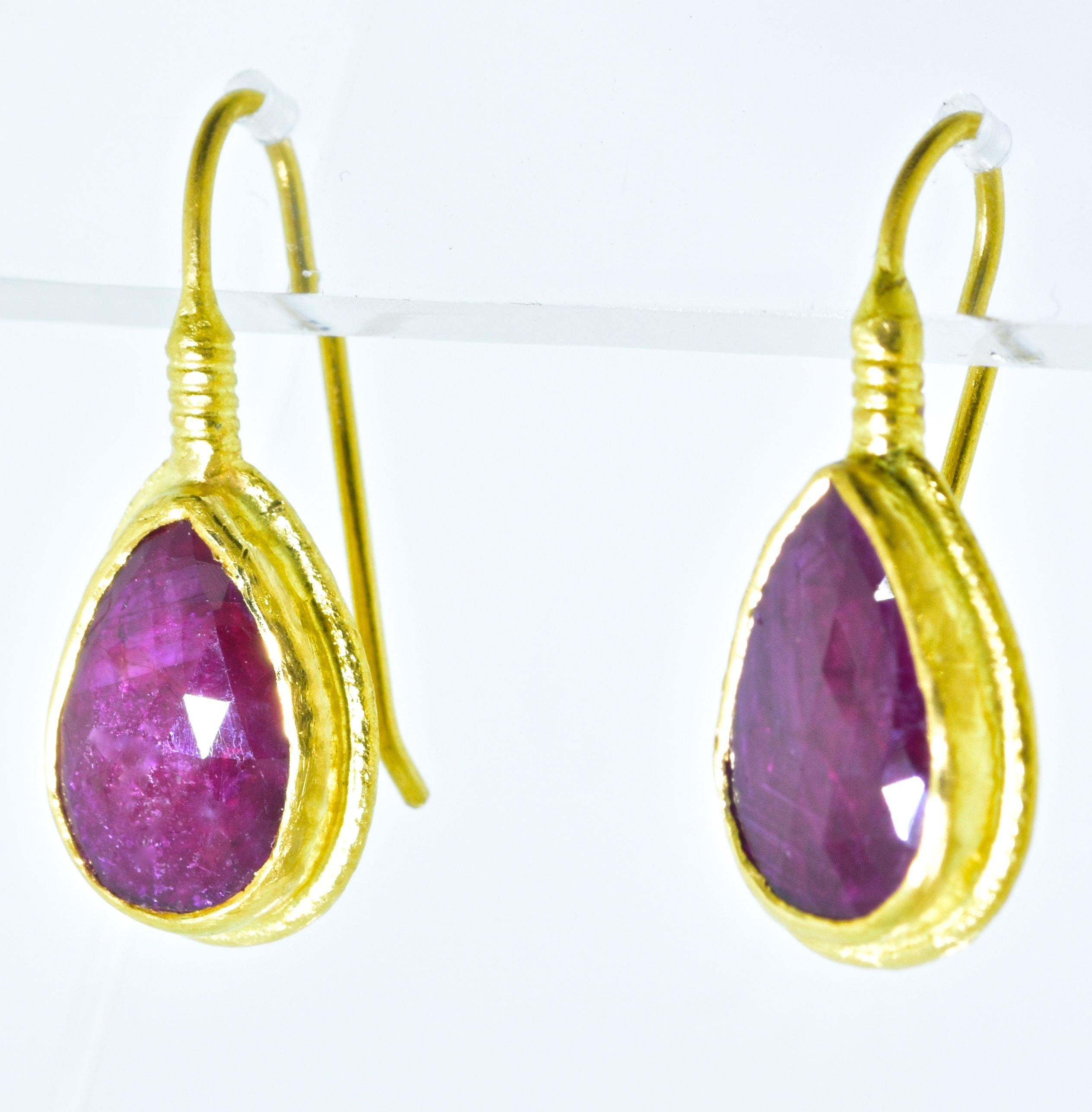 Women's or Men's Natural Rubies in Contemporary Gold Earrings