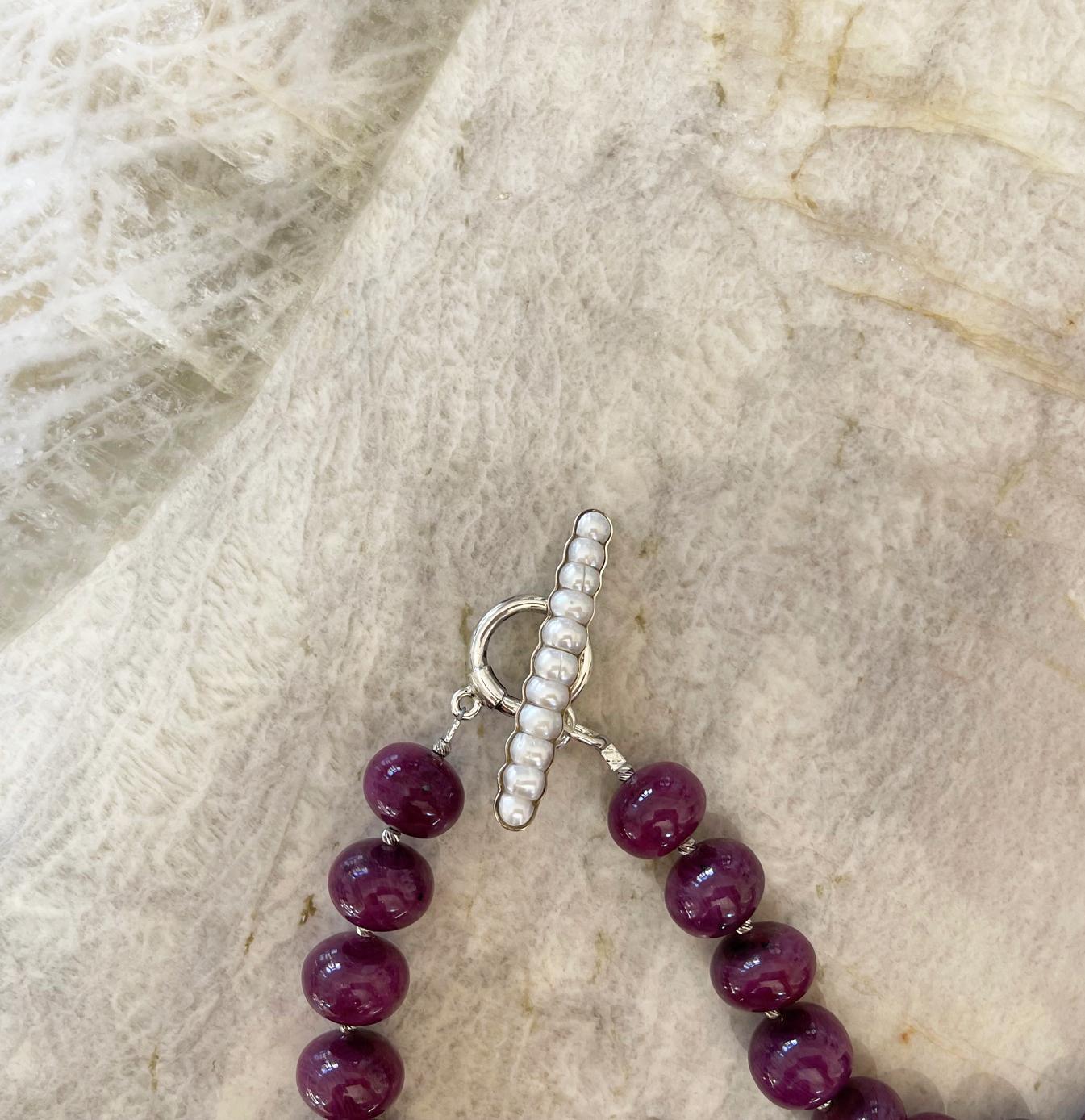 Natural Ruby 14-15mm Rondelle Beaded Necklace with Freshwater Pearl Toggle Clasp For Sale 2