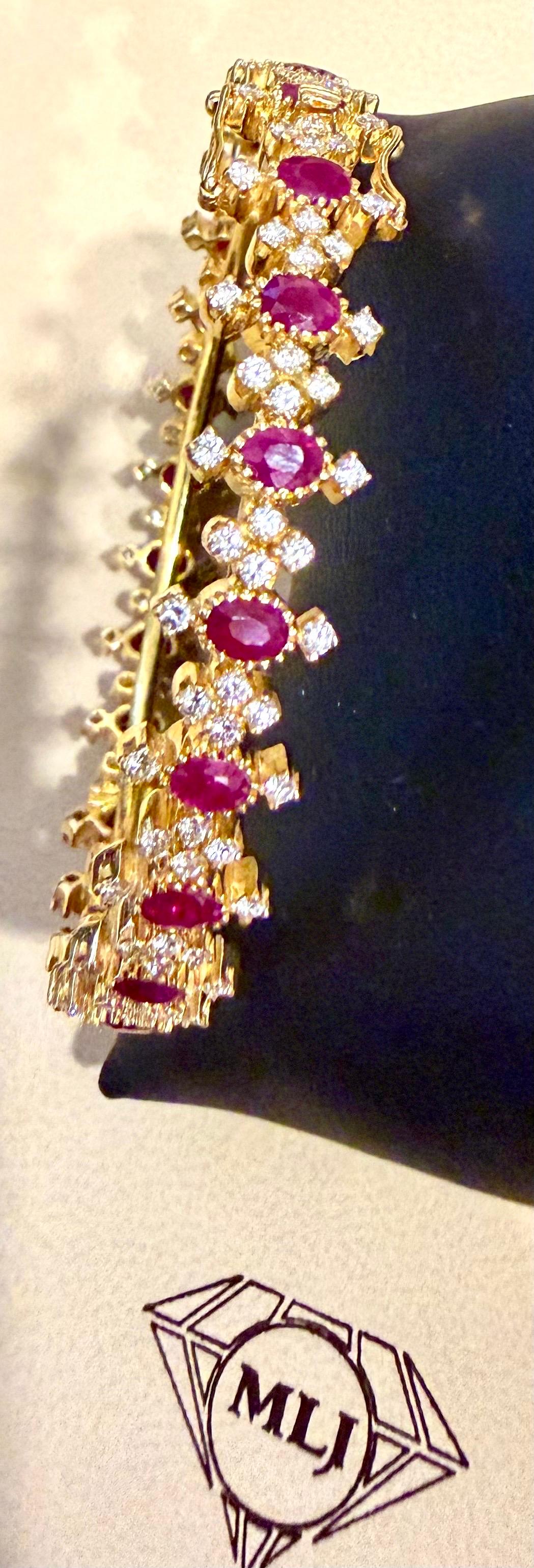 Bracelet en or jaune 22 carats avec rubis naturel et 5 ct de diamants 29.4 grammes en vente 8