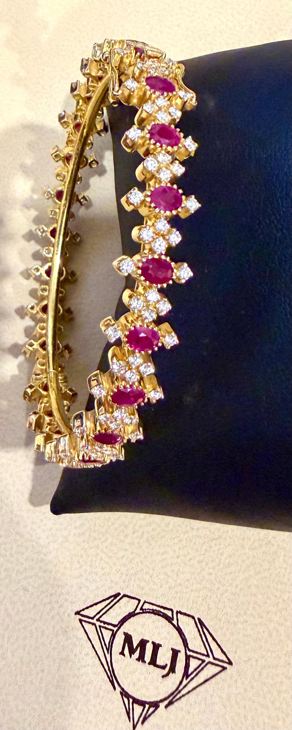 Bracelet en or jaune 22 carats avec rubis naturel et 5 ct de diamants 29.4 grammes en vente 4