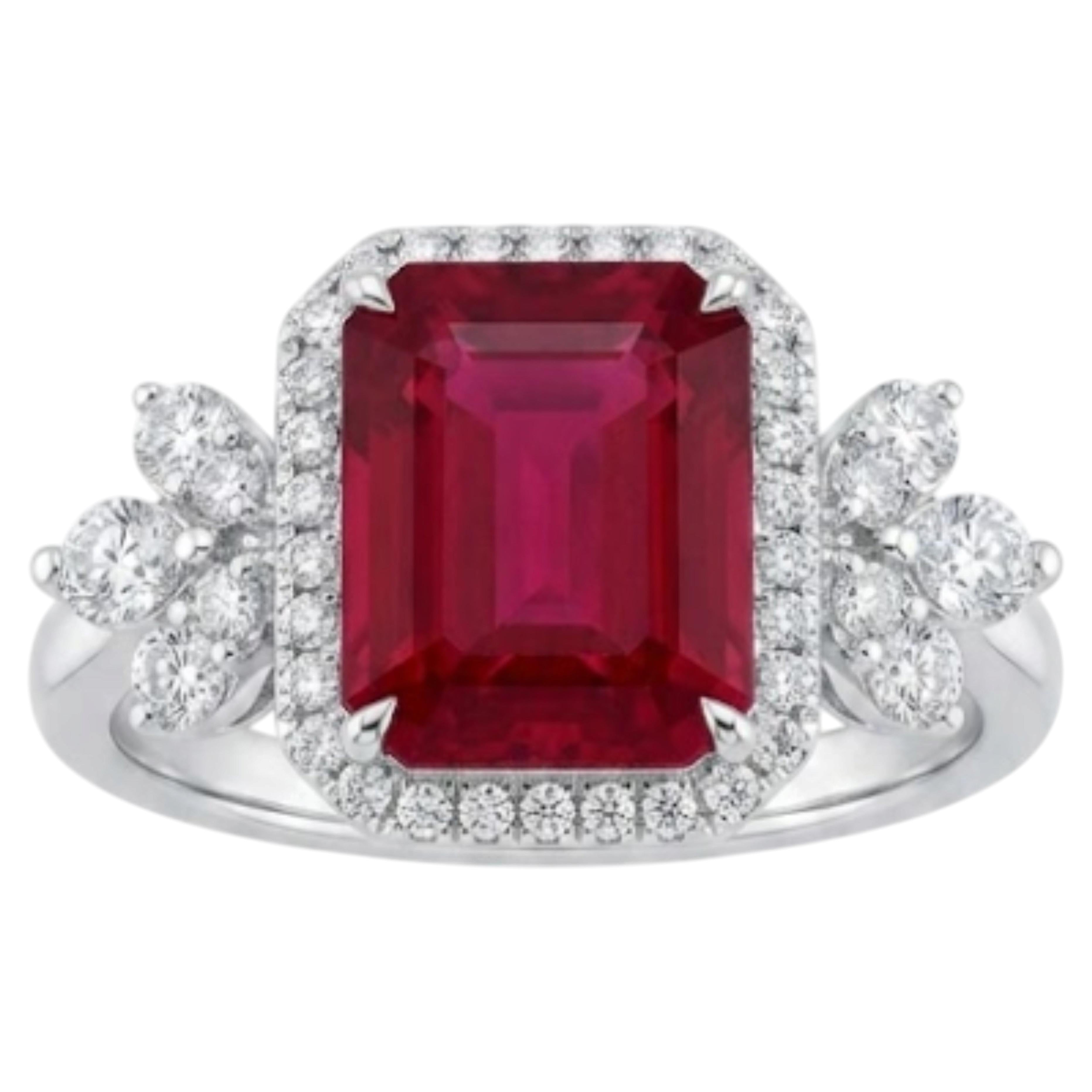 Anillo de oro de 18 quilates con rubí natural de 5,54 quilates y diamantes de 0,73 quilates