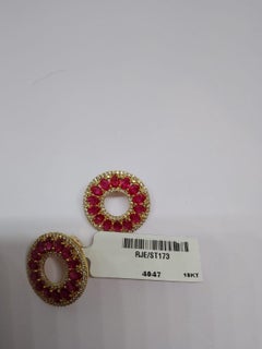 Ohrstecker mit natürlichem Rubin (6,05 ct) und Diamanten (1,07 ct) aus 18-karätigem Gold