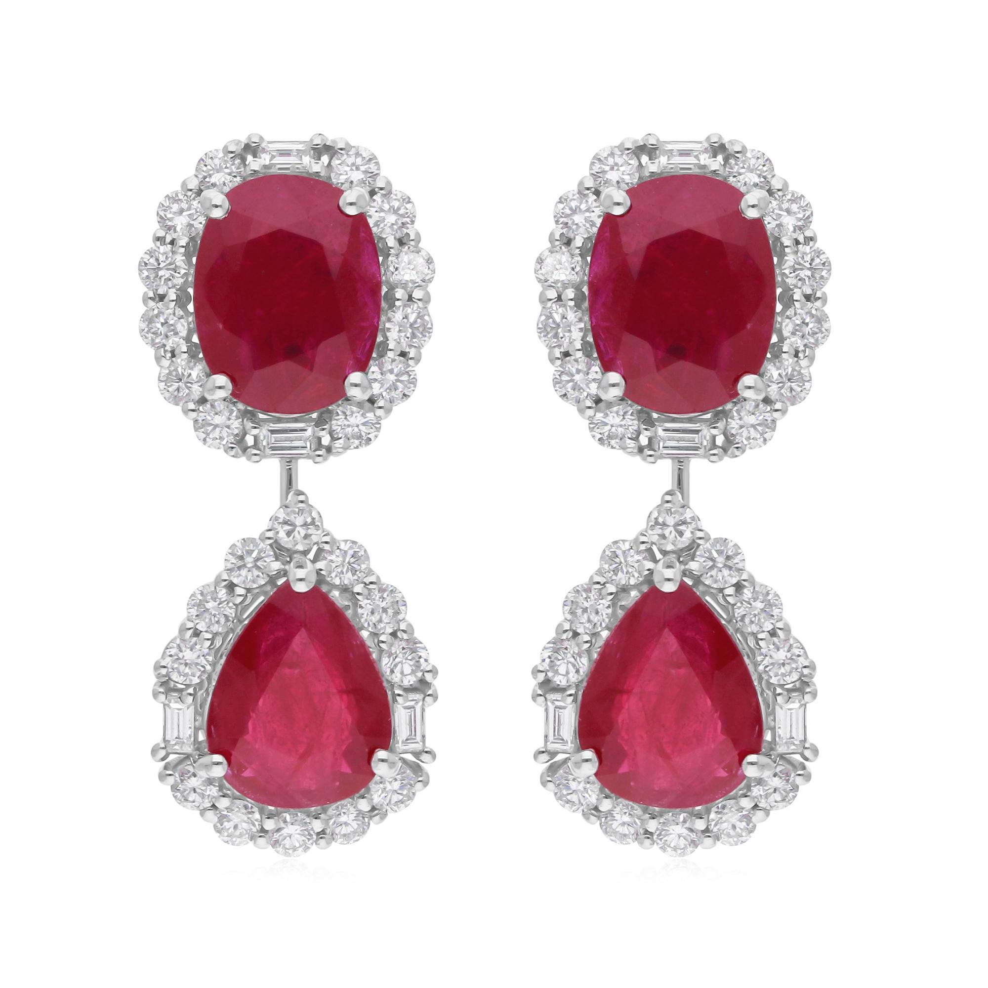 Boucles d'oreilles pendantes en or blanc 18 carats, rubis naturel 8.33 carats Halo diamant 1.42 carats en vente 1