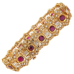 Rubí natural y diamante 10,60 quilates Pulsera de oro amarillo de 18 quilates
