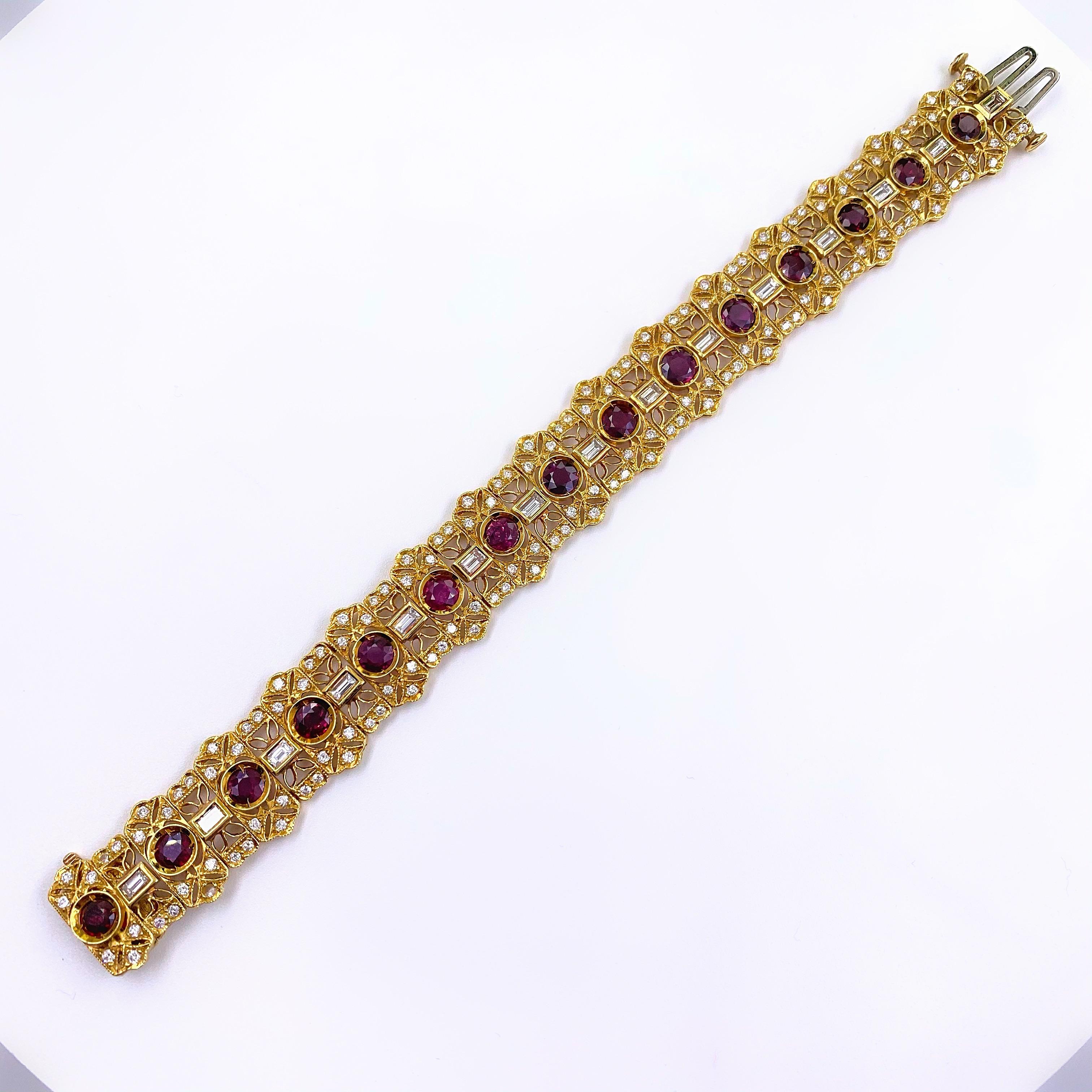 Natural Ruby and Diamond 10.60 Carat 18 Karat Yellow Gold Bracelet For Sale 6