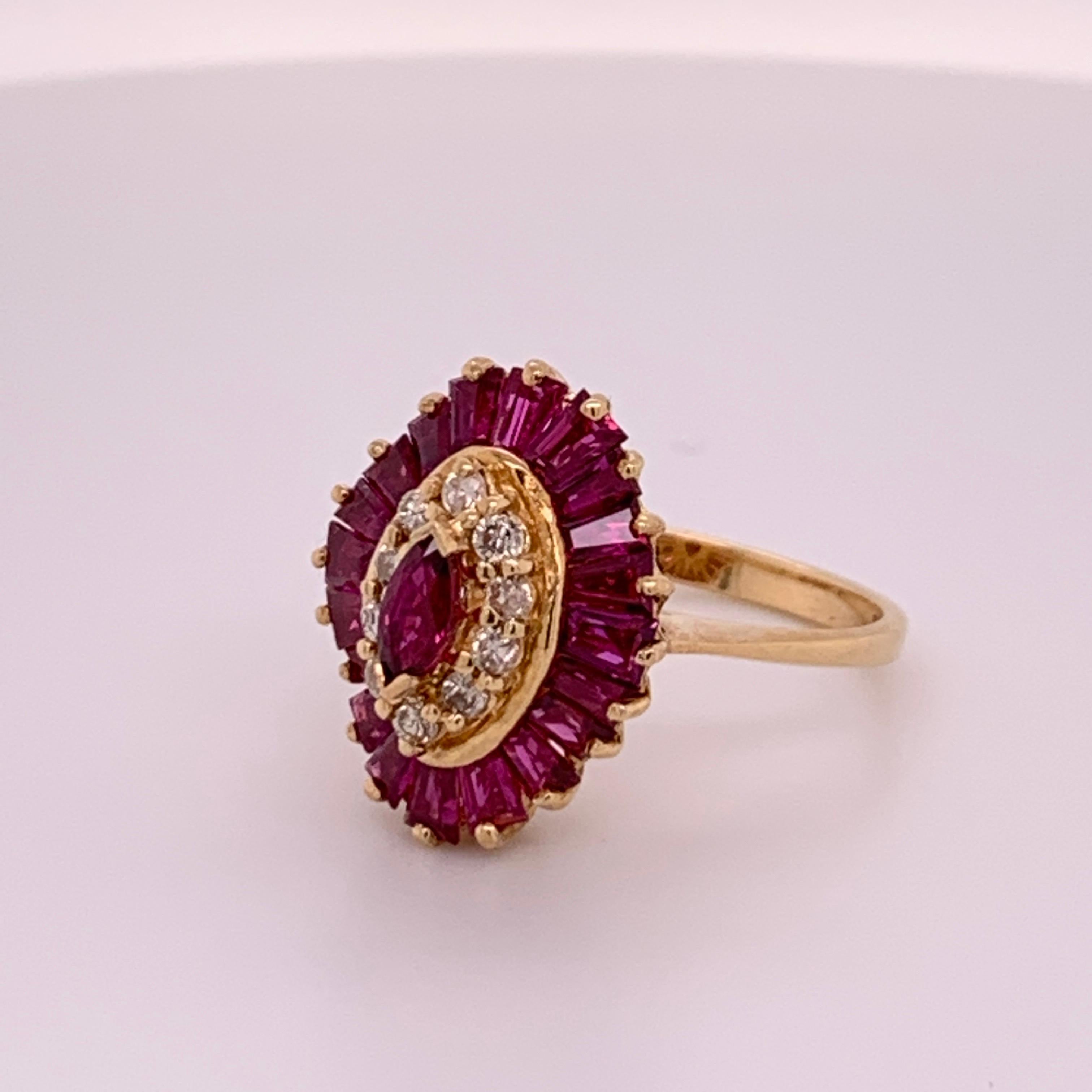 Natural Ruby and Diamond Ballerina Gold Ring Approximate 1.50 Carat, circa 1960 In Excellent Condition In Los Angeles, CA