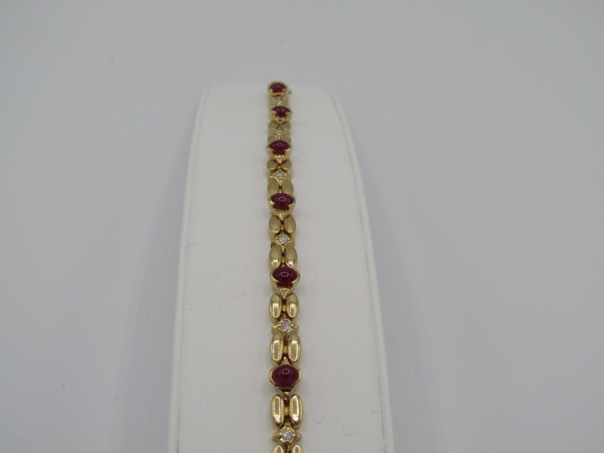 rubis naturel et diamants neufs  Bracelet en or jaune massif 14k en vente 11