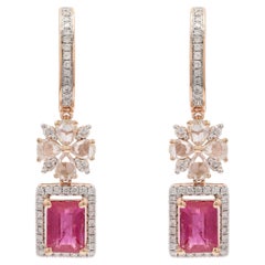 Pendientes colgantes de rubí natural y diamante en oro rosa de 14 quilates