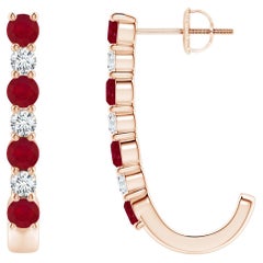 ANGARA Boucles d'oreilles J-Hoop en or rose 14 carats avec rubis naturel de 1,20 carat et diamants