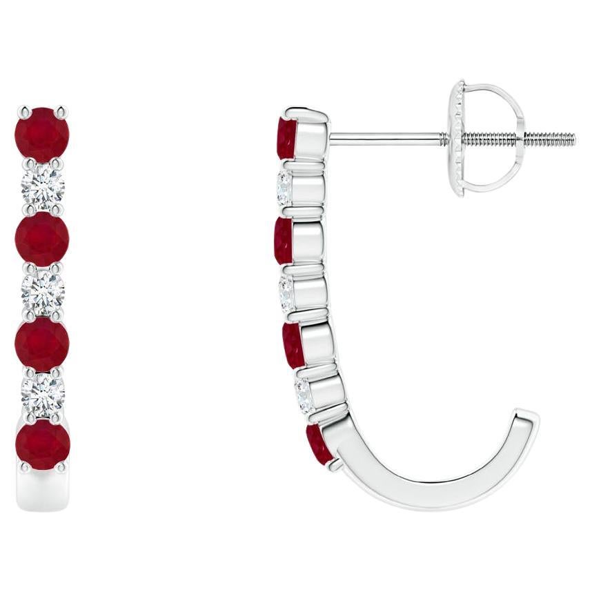ANGARA Boucles d'oreilles J-Hoop en platine avec rubis naturel de 0,40 carat et diamants en vente