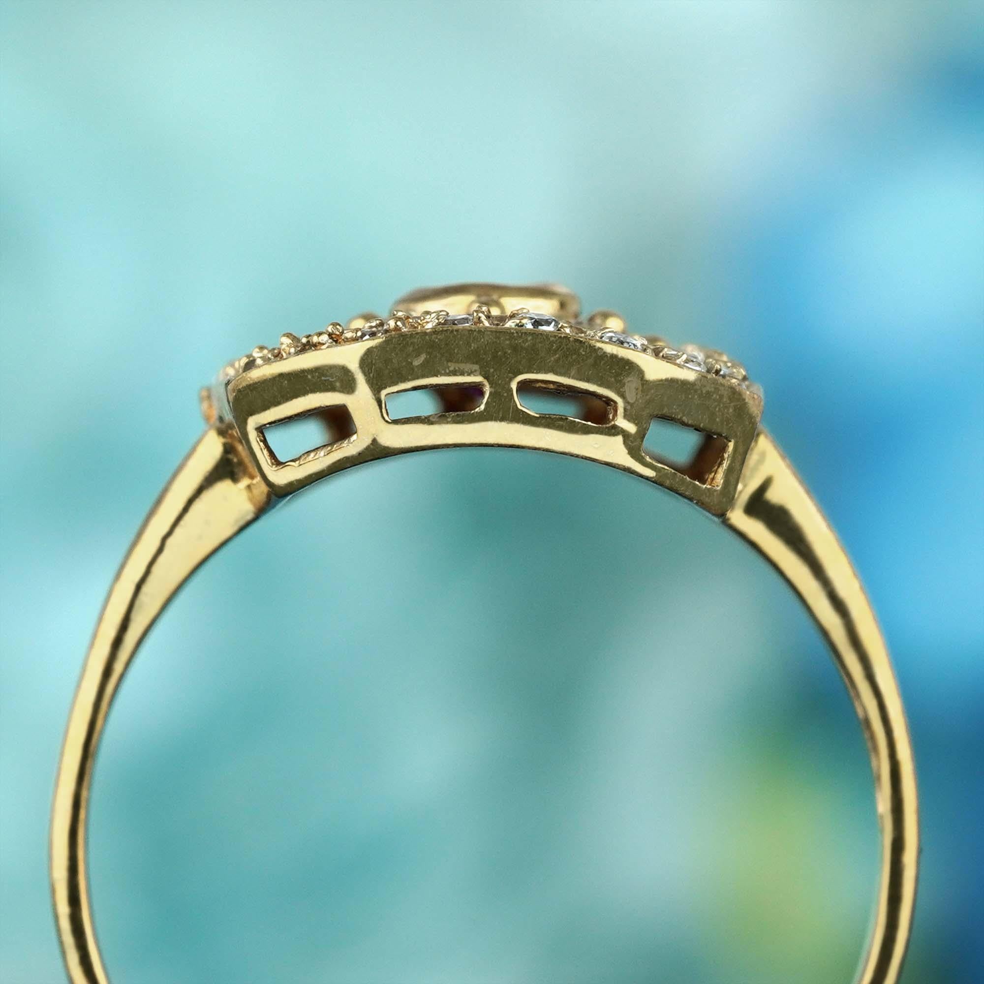 Im Angebot: Achteckiger filigraner Ring aus massivem 9 Karat Gelbgold mit natürlichem Rubin und Diamanten () 5