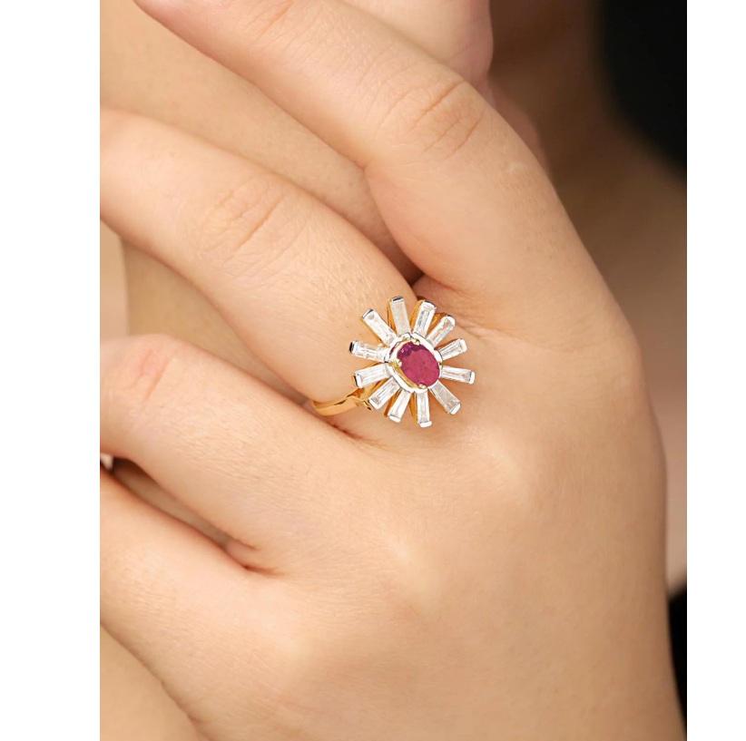 Women's Natural ruby and diamond ring in 18k gold For Sale