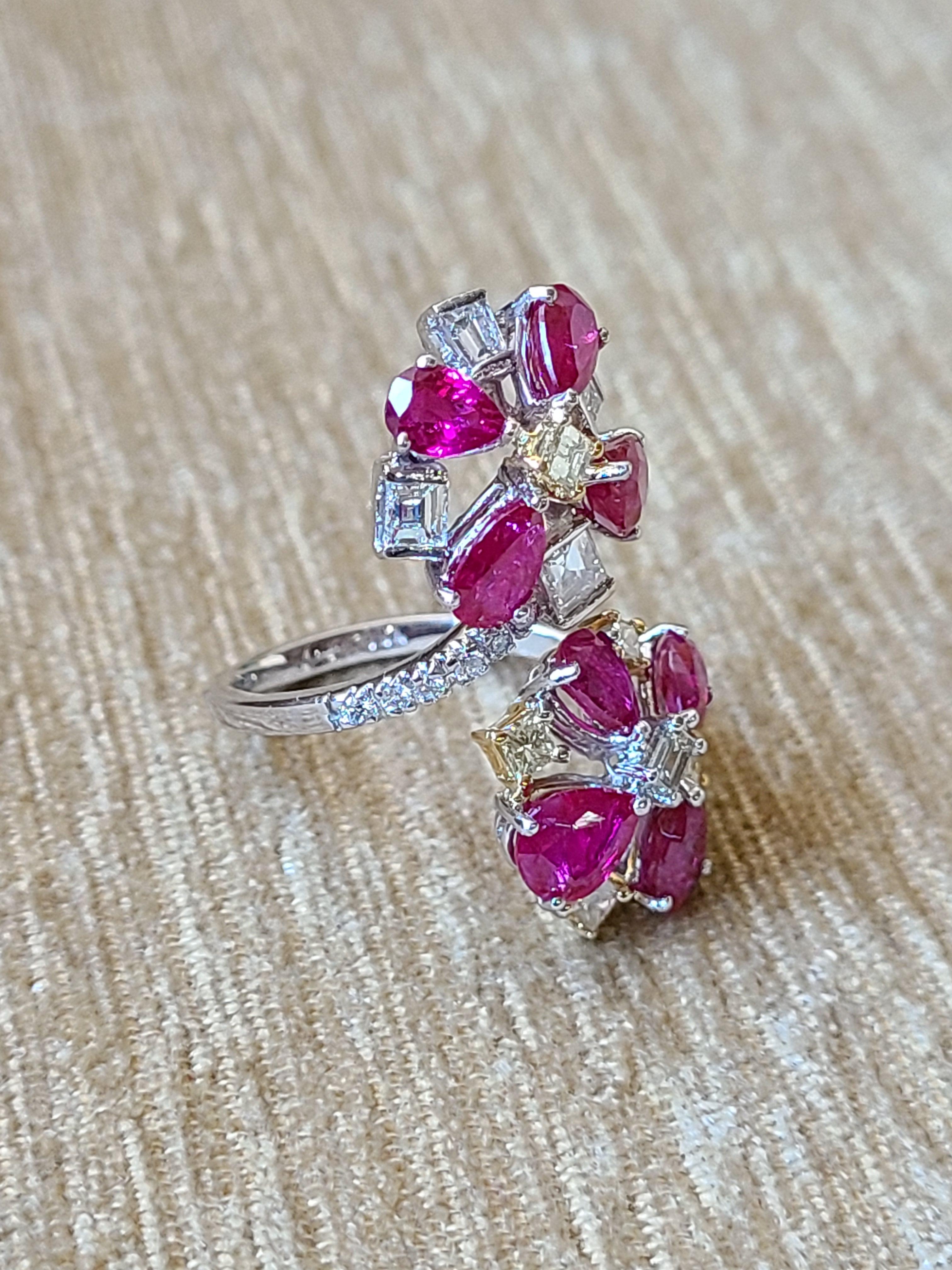 Modern Natural Ruby and Diamond Ring Set in 18 Karat Gold