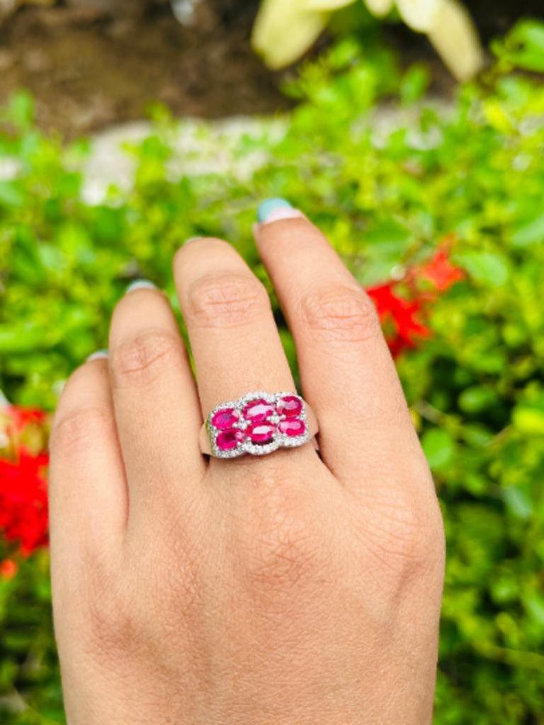 For Sale:  Natural Ruby with Diamond Clustre Halo Ring in 925 Silver Jewelry for Women 7