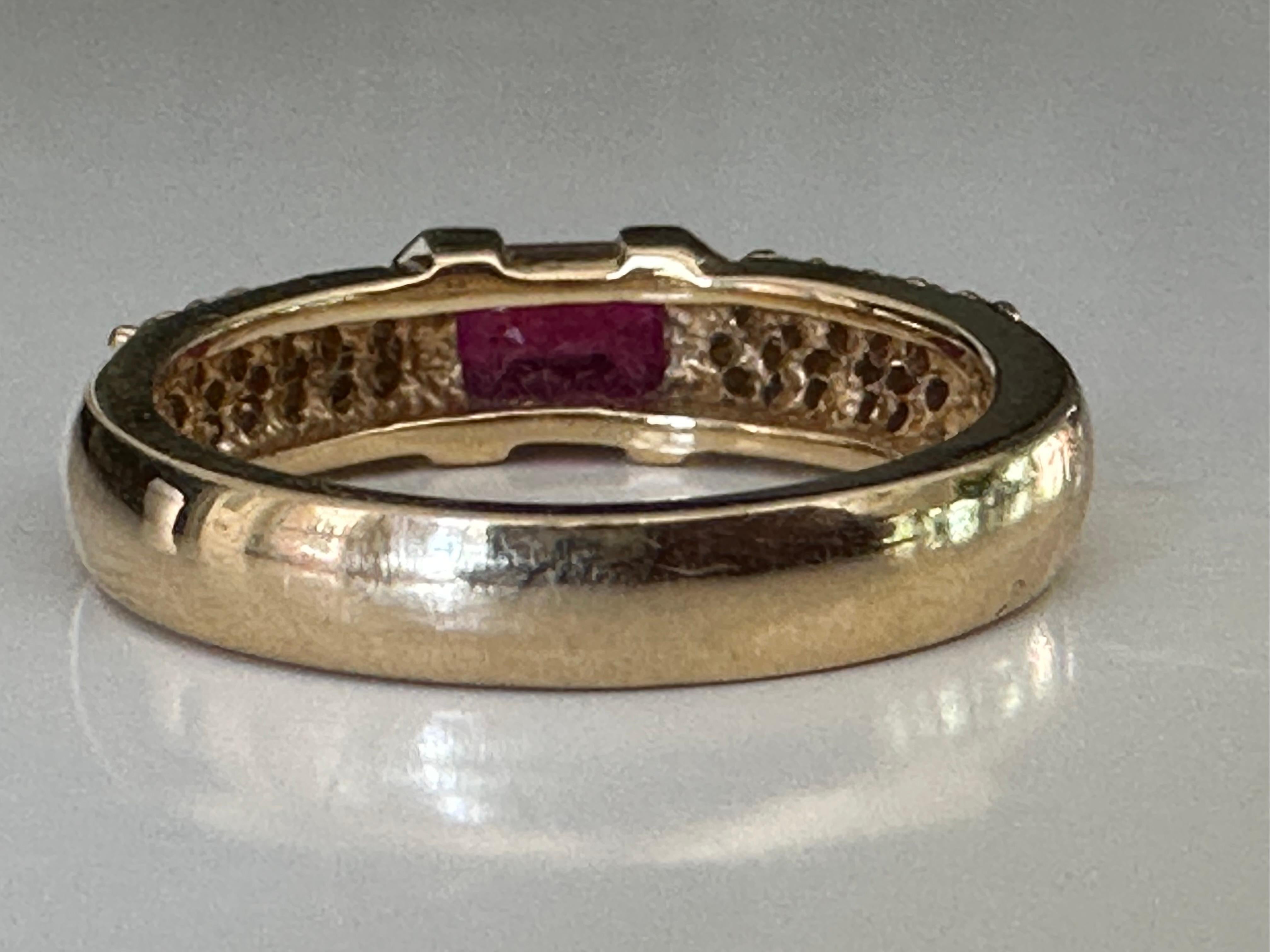 Contemporary Natural Ruby and Pave Diamond East-West Ring For Sale