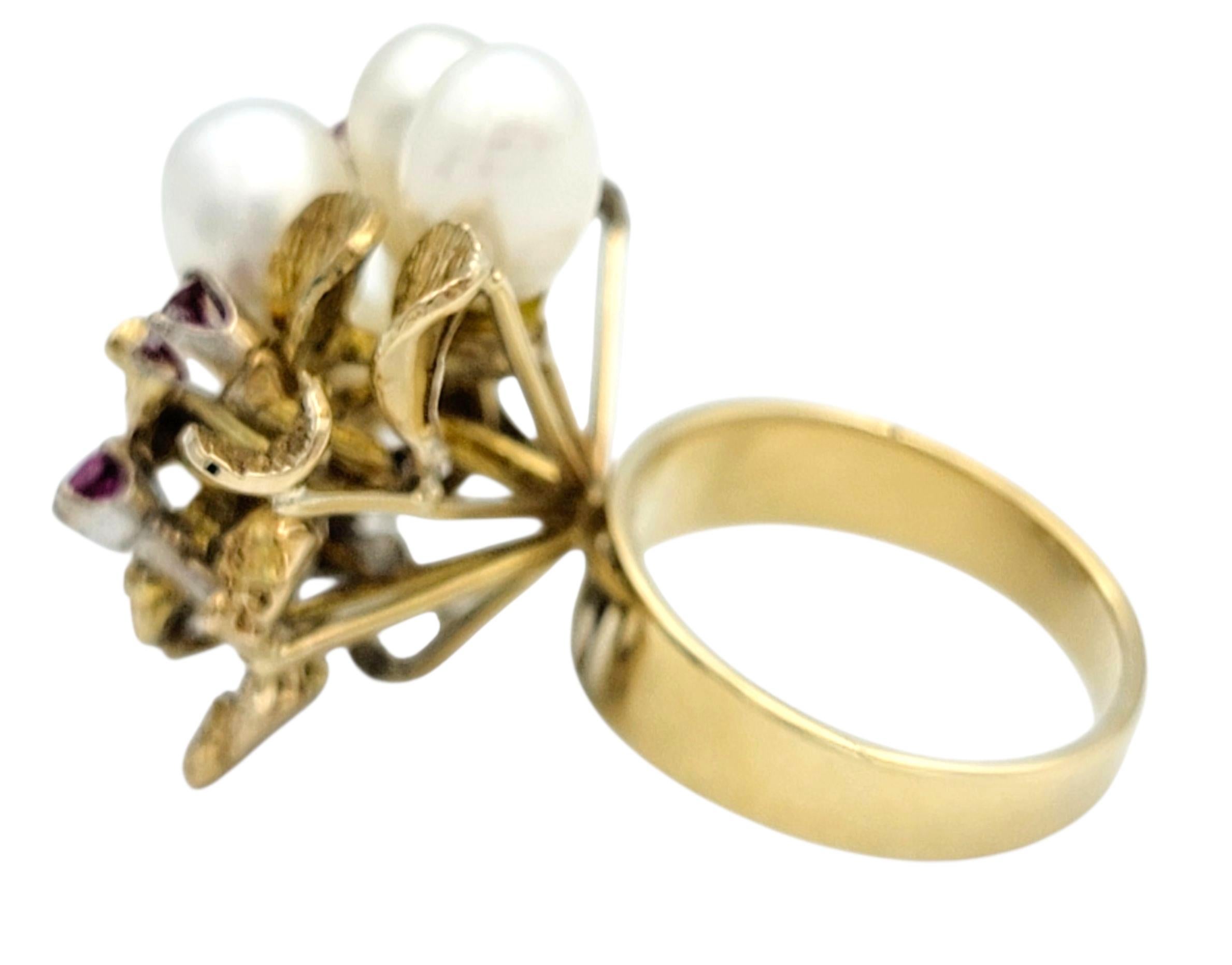 Bague cocktail rubis naturel et perles en or jaune et blanc 14 carats Pour femmes en vente
