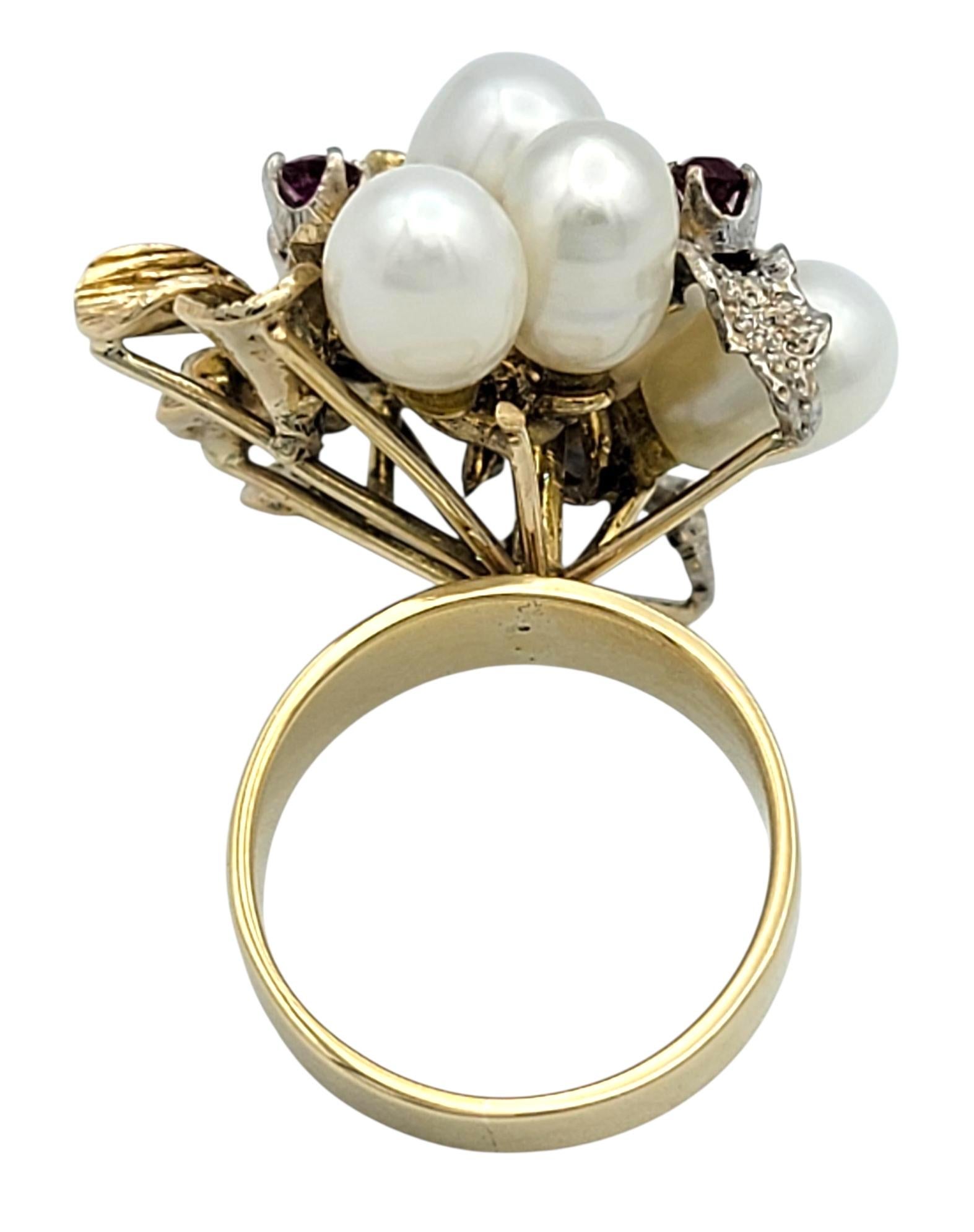 Bague cocktail rubis naturel et perles en or jaune et blanc 14 carats en vente 1