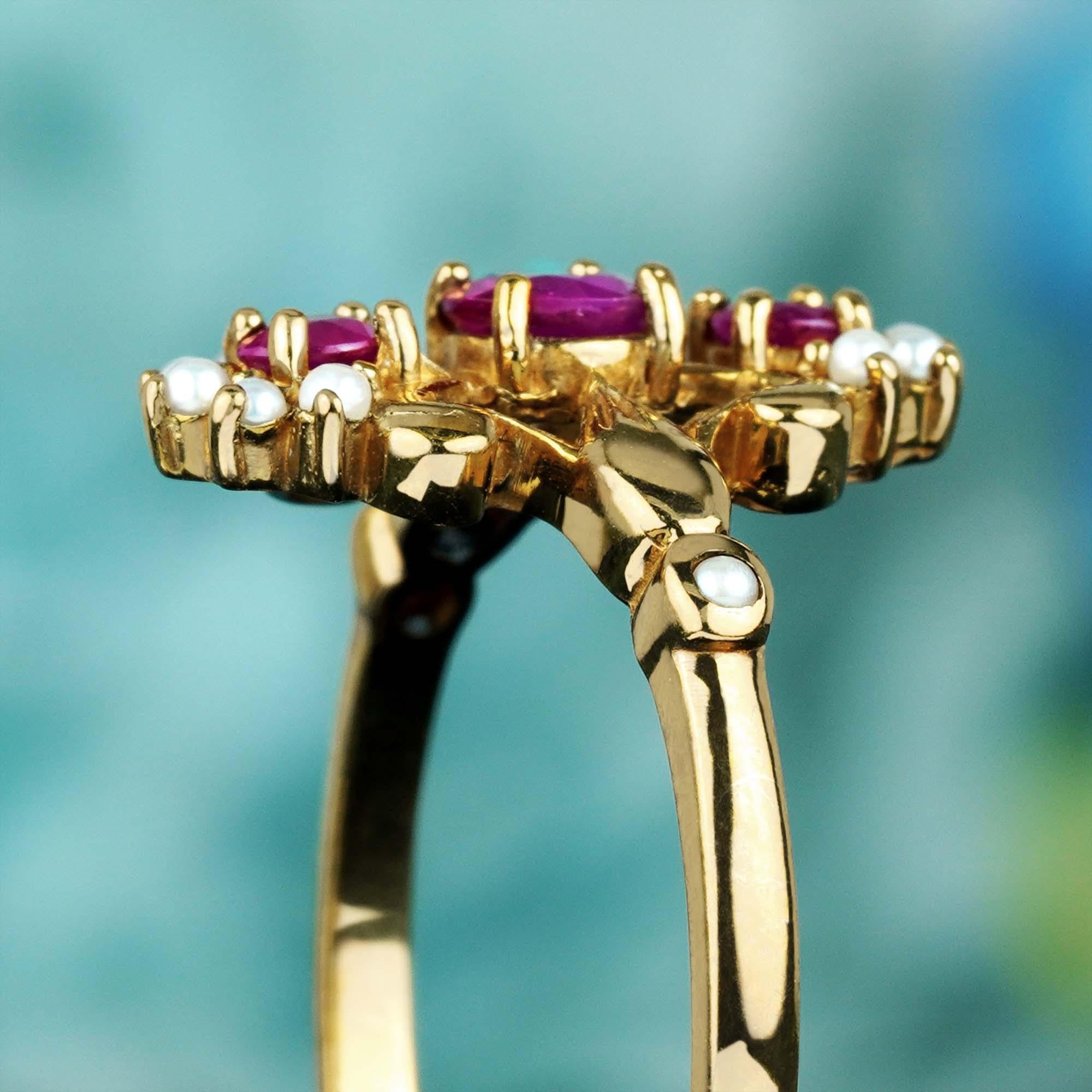 Im Angebot: Natürlicher Rubin und Perle Vintage-Stil drei Stein-Ring in massivem 9K Gold () 6
