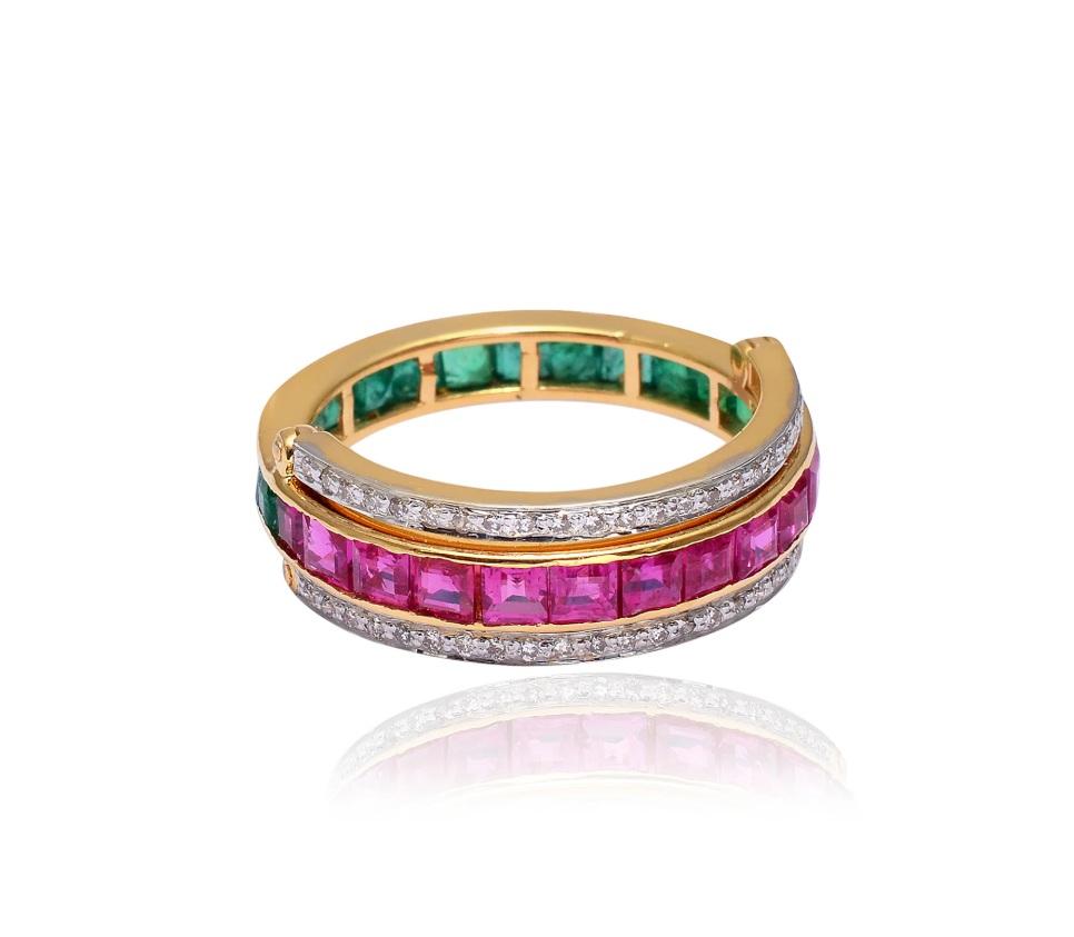 Natural Ruby and zambian emerald ring in 14k gold In New Condition For Sale In jaipur, IN