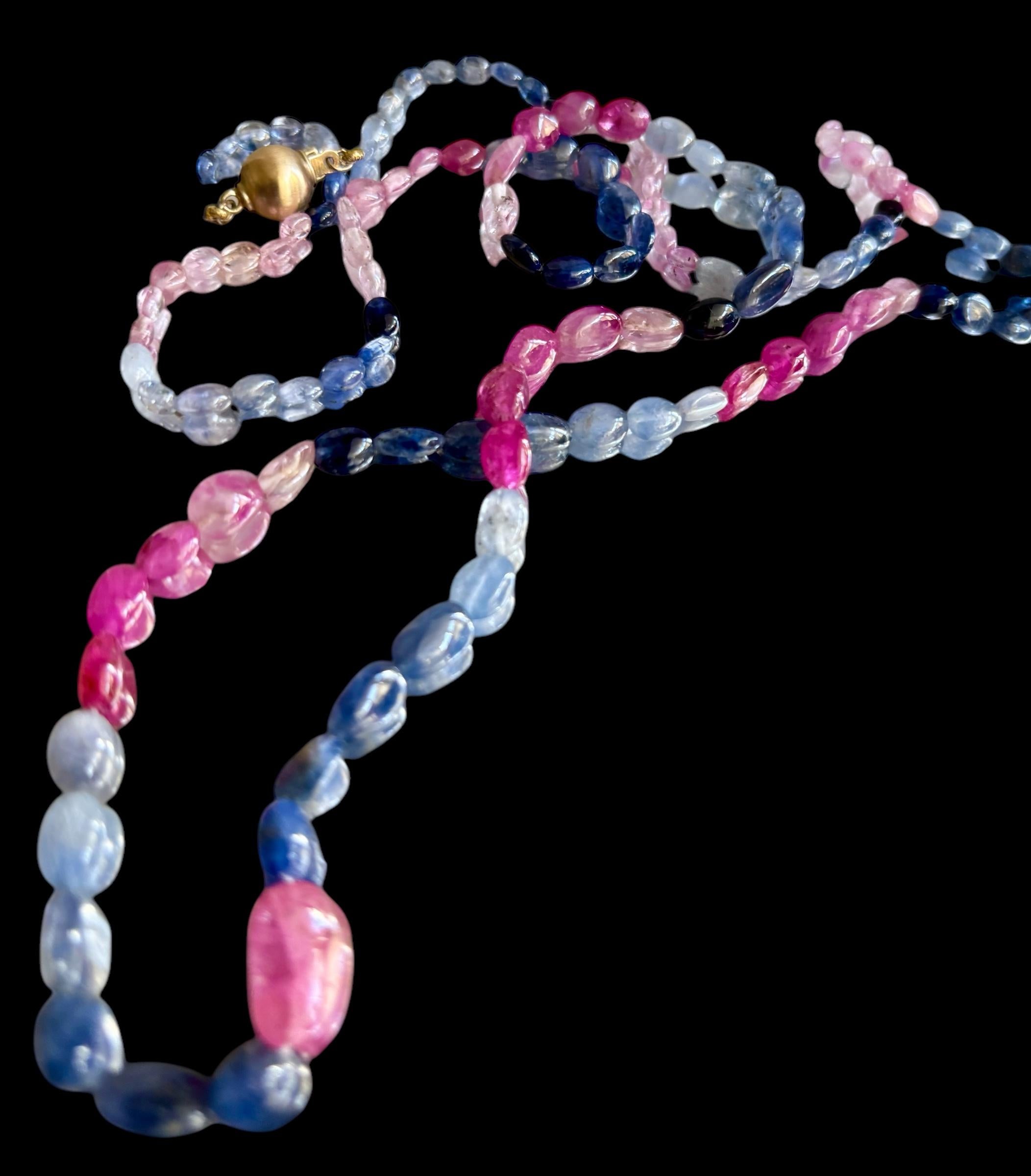 Collar largo de cuentas de rubí natural, zafiro azul y zafiro rosa,  Cierre Oro 14K en venta 6