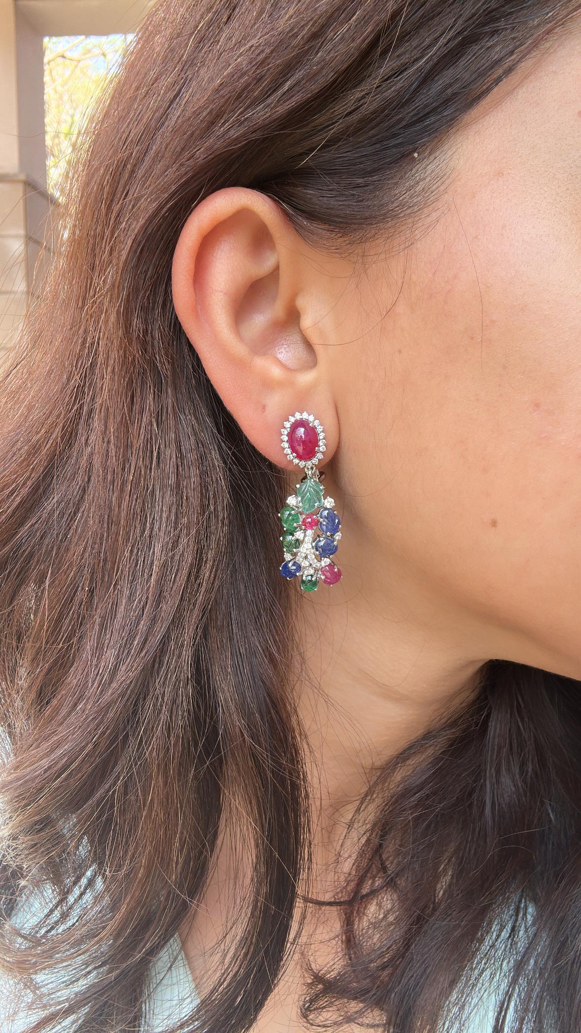 Pendientes de cabujón de rubí natural, zafiros azules tallados, esmeralda, rubí y diamantes en venta 4