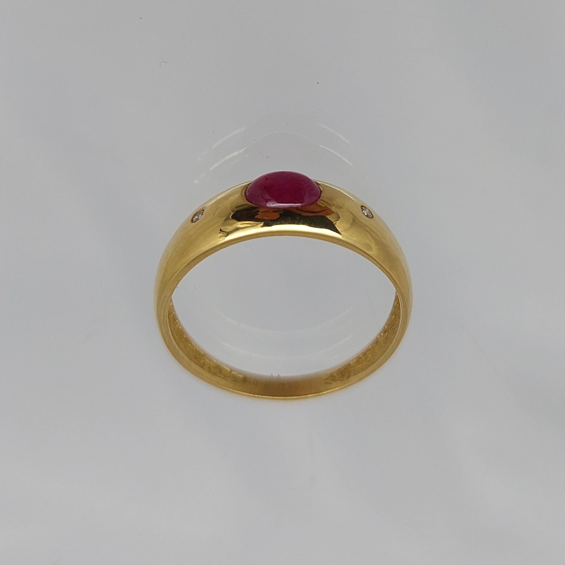 Anello con cabochon di rubino naturale e cupola di diamanti 18 carati In condizioni Nuovo in vendita a Vero Beach, FL